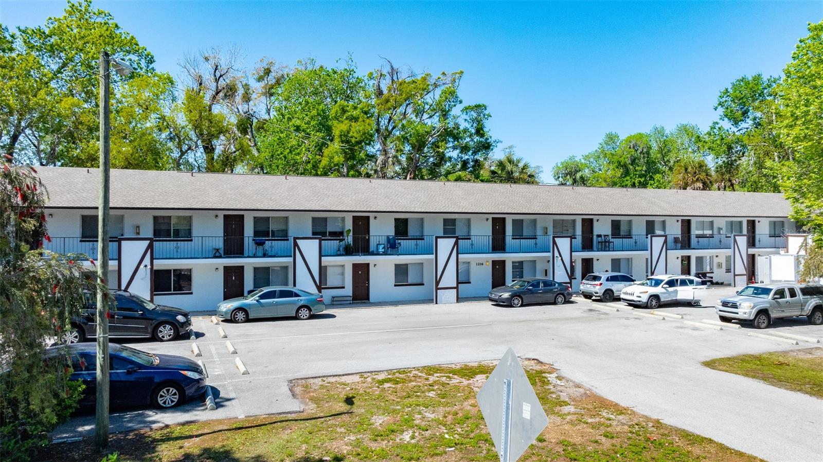 1216 Kennedy Road