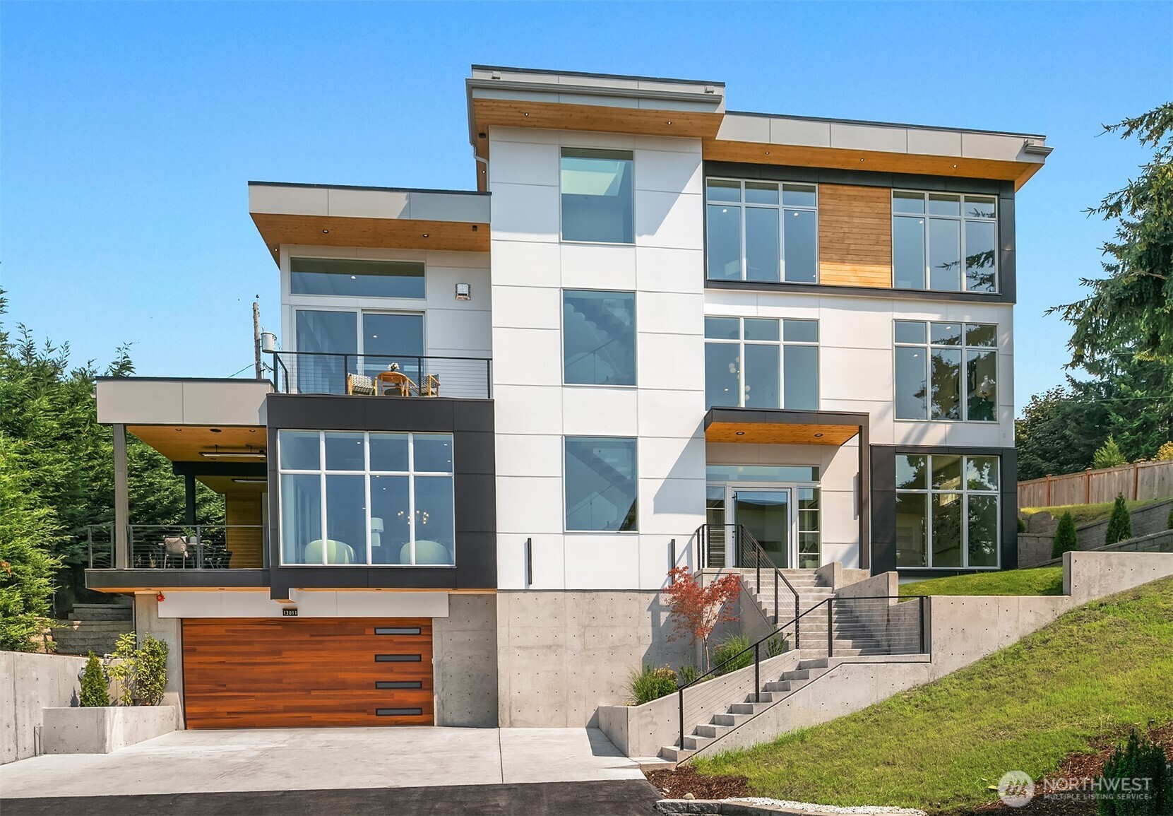 Bellevue - 13011 SE Newport Way