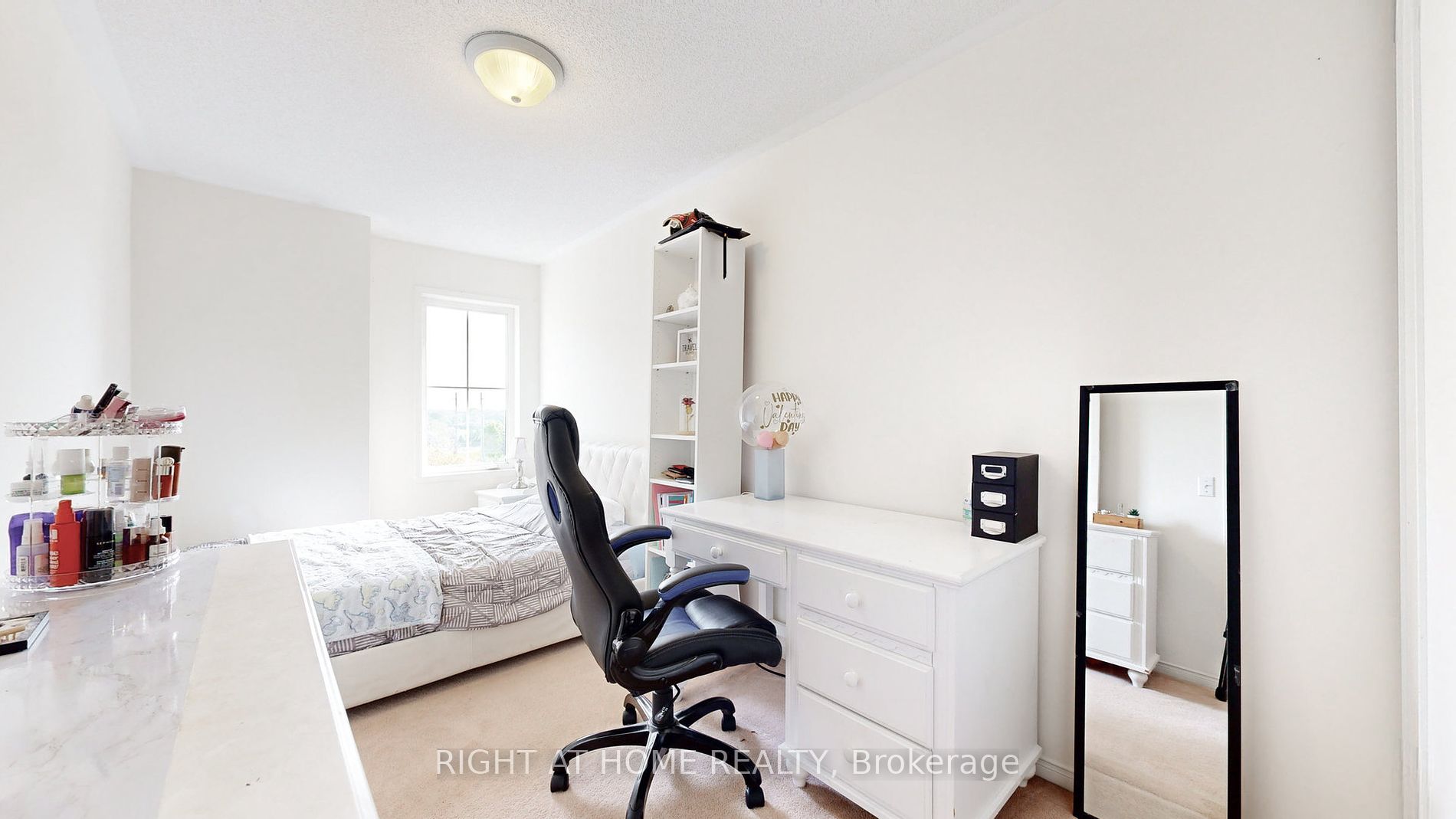 38 Jenkinson Way 131