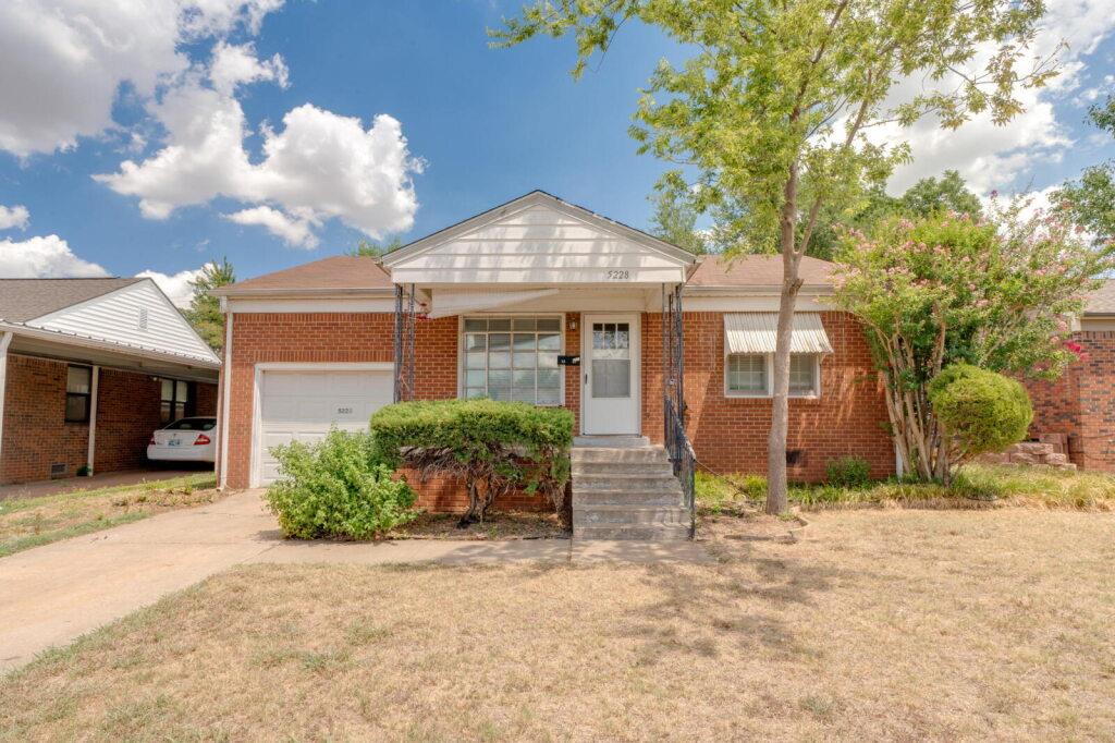 Welcome to 5228 N Hudson Ave, a charming 2-bedroom, 1-bathroom home located in the highly desirable Belle Isle/Lake Edgemere area of Oklahoma City. This cozy residence features a bright and inviting living space, original character touches, and an easy-flow layout perfect for comfortable living. The kitchen offers ample storage and functionality, while both bedrooms provide generous natural light throughout the day. Outside, you'll find a spacious backyard ideal for relaxing, gardening, or entertaining. Conveniently situated near Uptown, Penn Square Mall, Classen Curve, and major highways, this home places you just minutes from shopping, dining, and entertainment. Perfect for anyone seeking a well-located, low-maintenance home in the heart of OKC.Fridge, washer/dryer included. 12-month lease. Tenants responsible for all utilities and lawn maintenance.