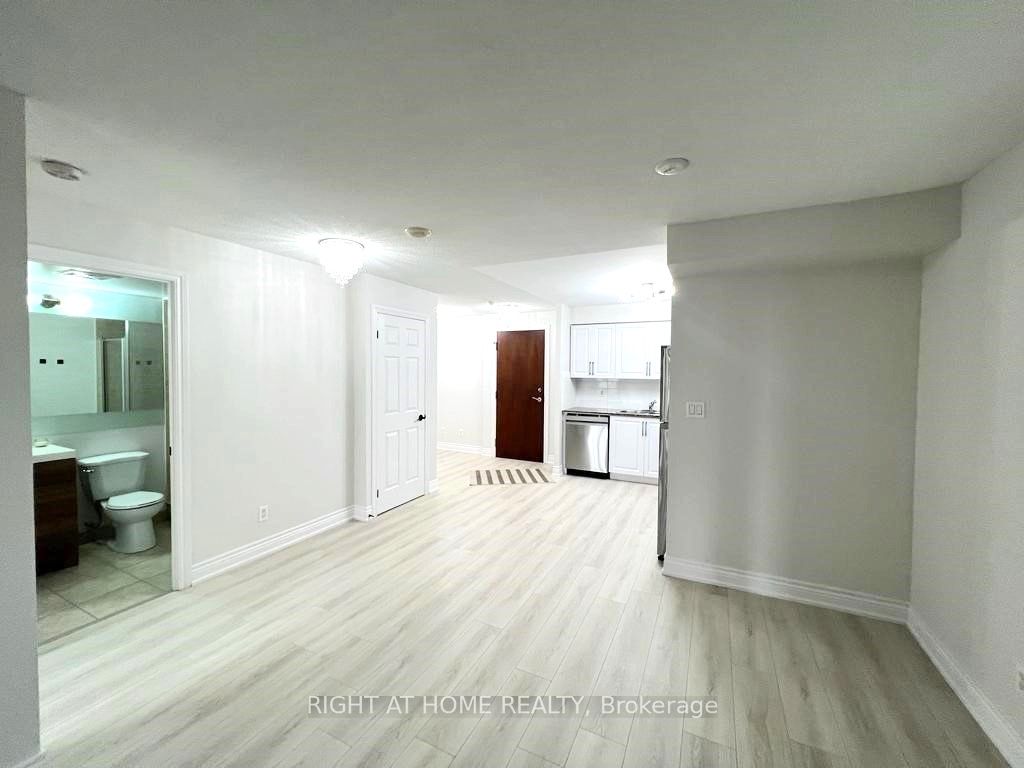 310 W Burnhamthorpe Rd 1401