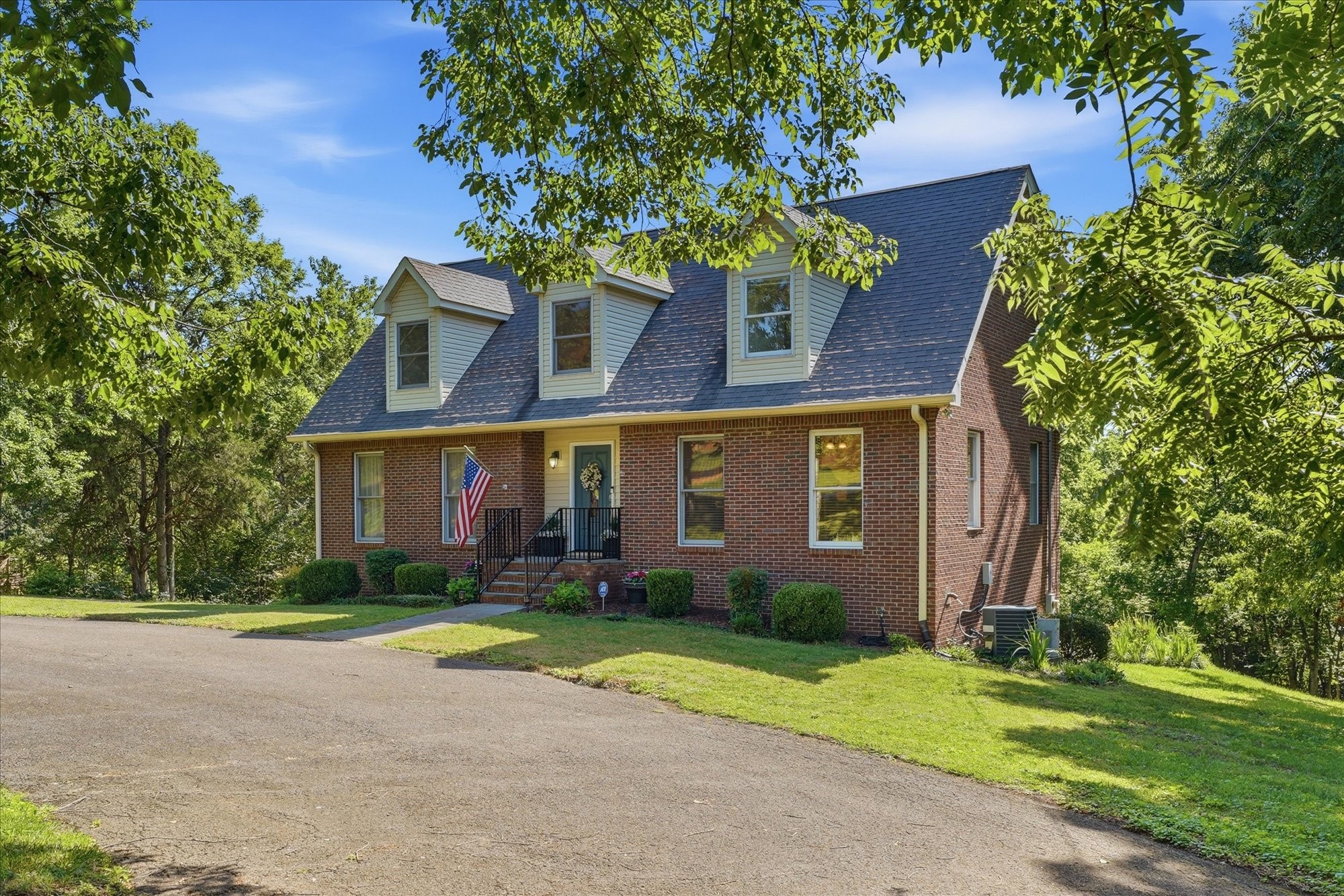 812 Fonnic Dr