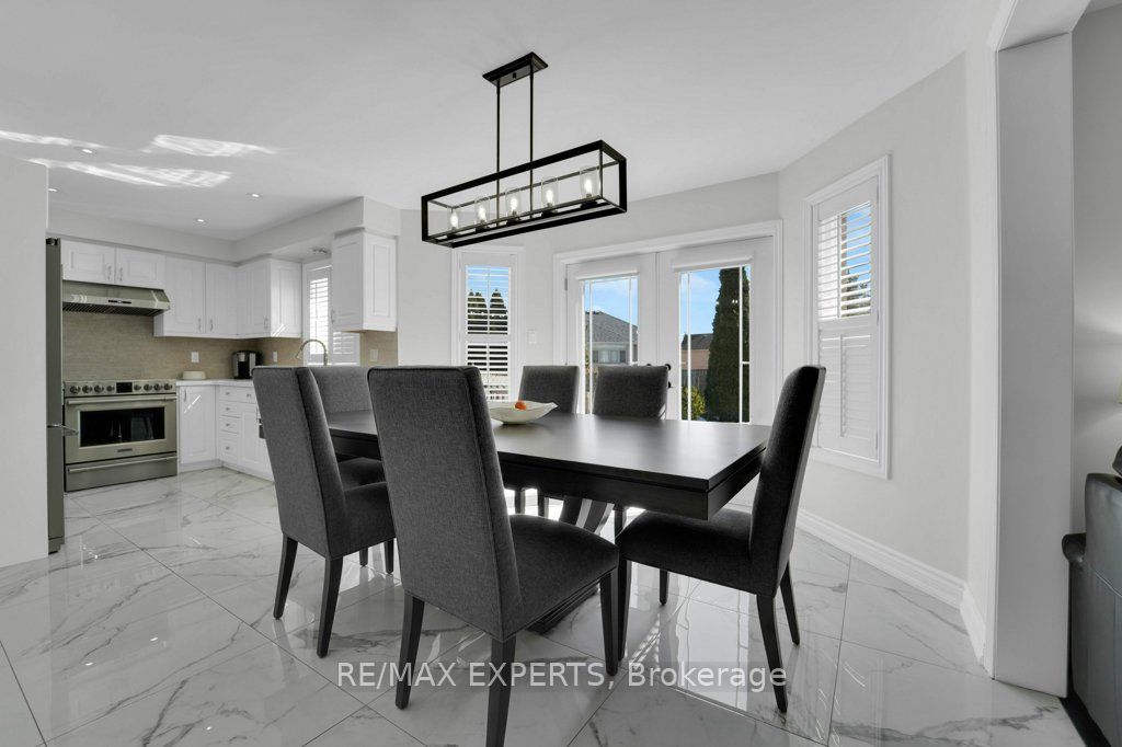 10 Esposito Dr