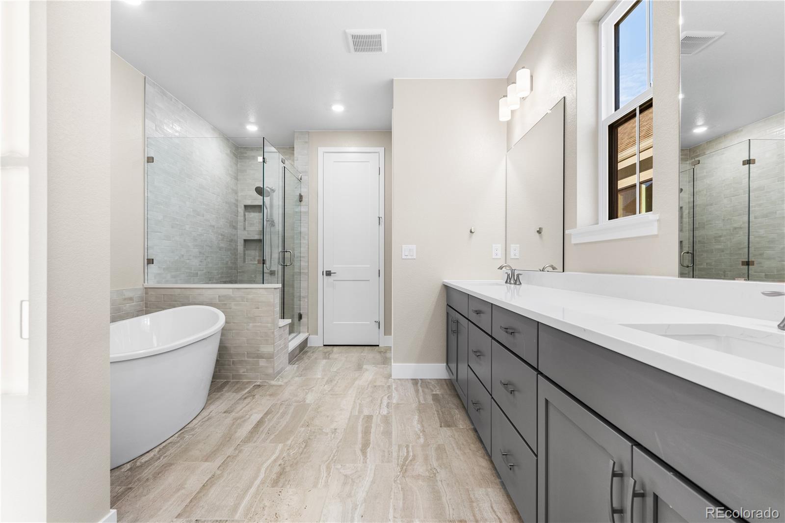 8778 Summerwalk Trail