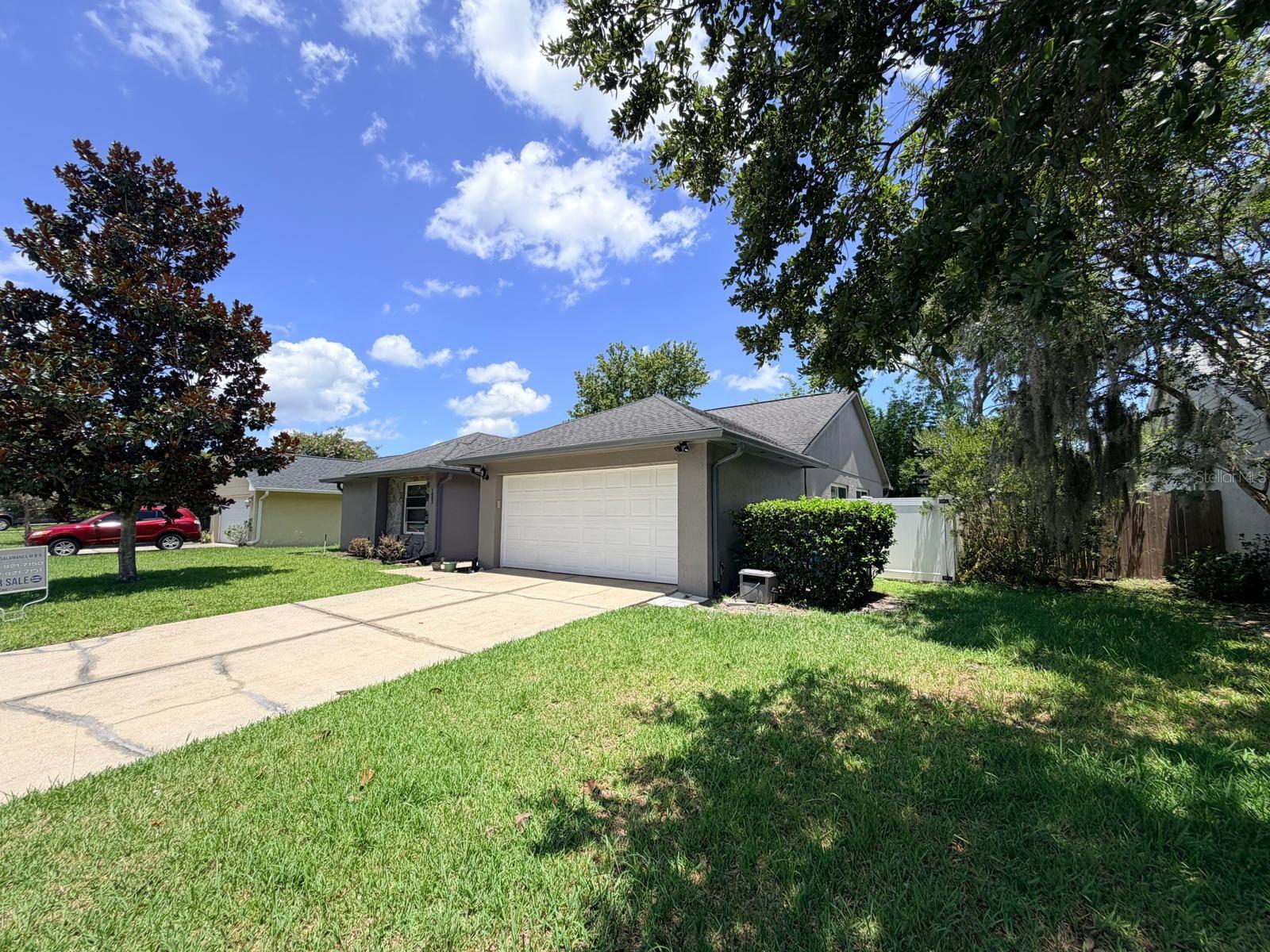 1083 Beckstrom Dr
