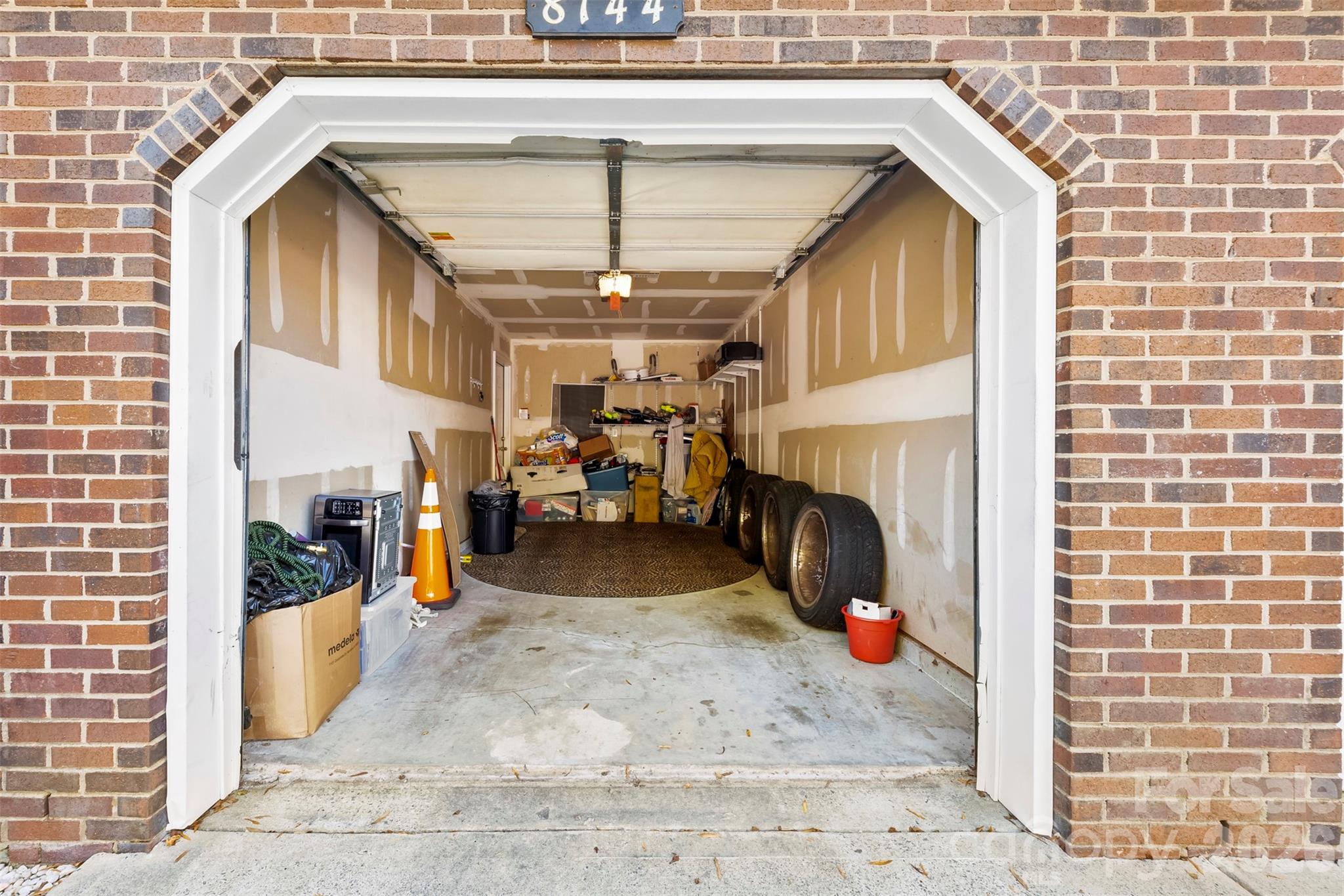 8144 Christmas Court