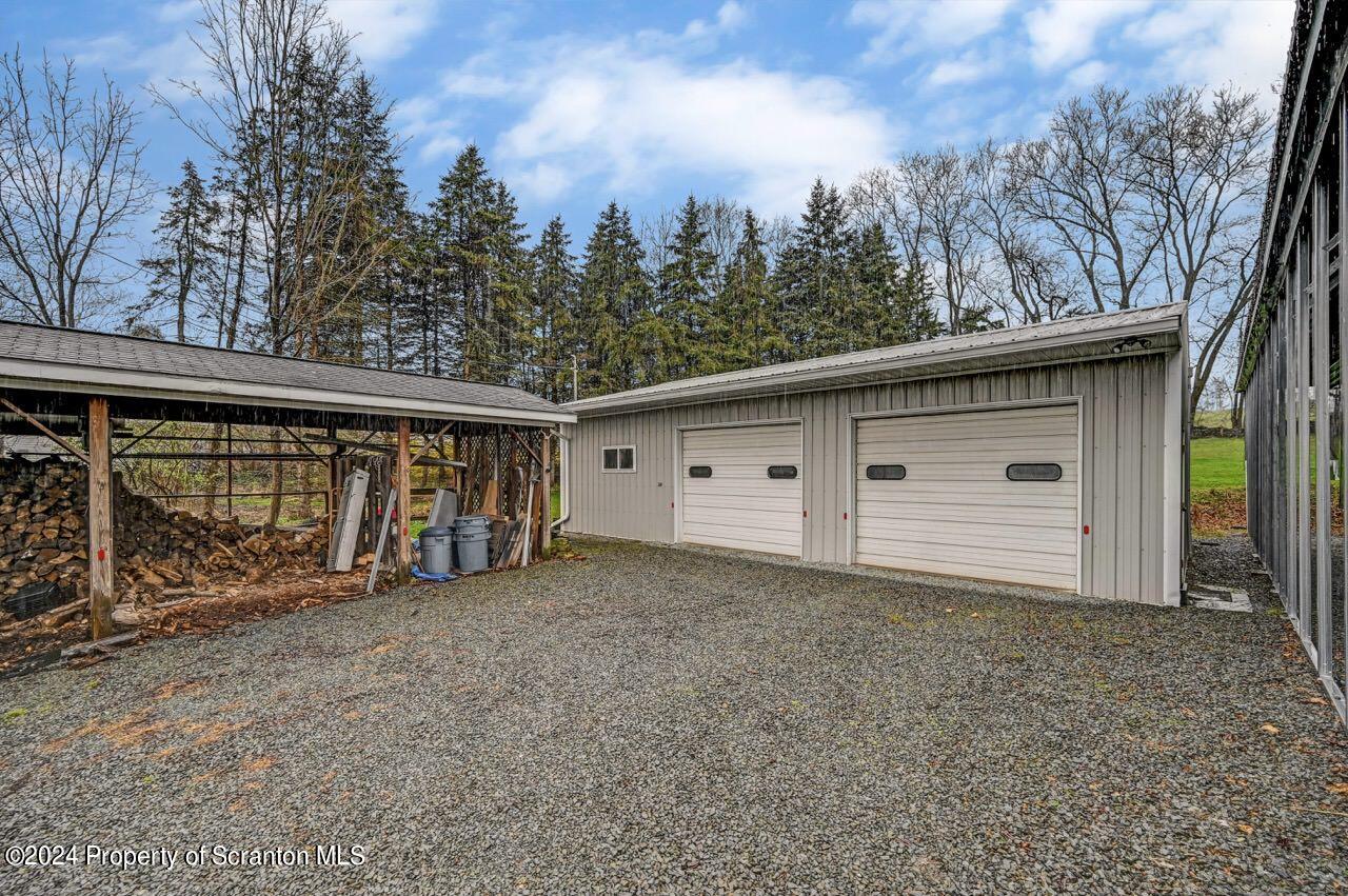 325 Schoolhouse Hill Road