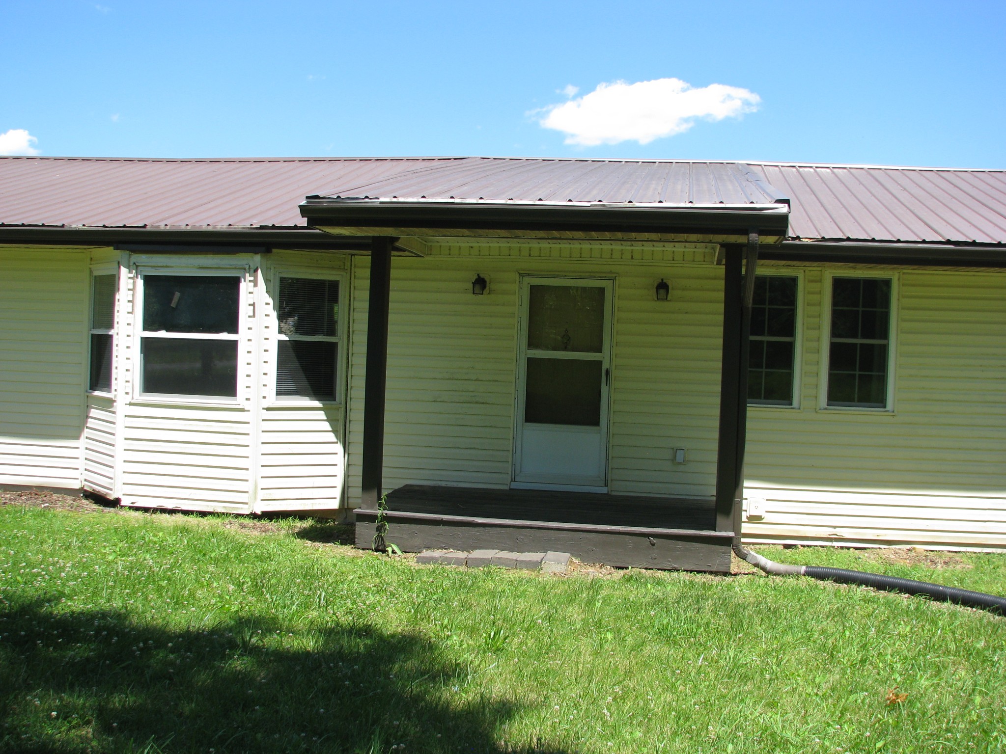 1419 Dyer Rd