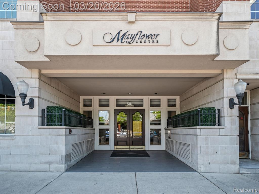 801 W Ann Arbor Trail 301