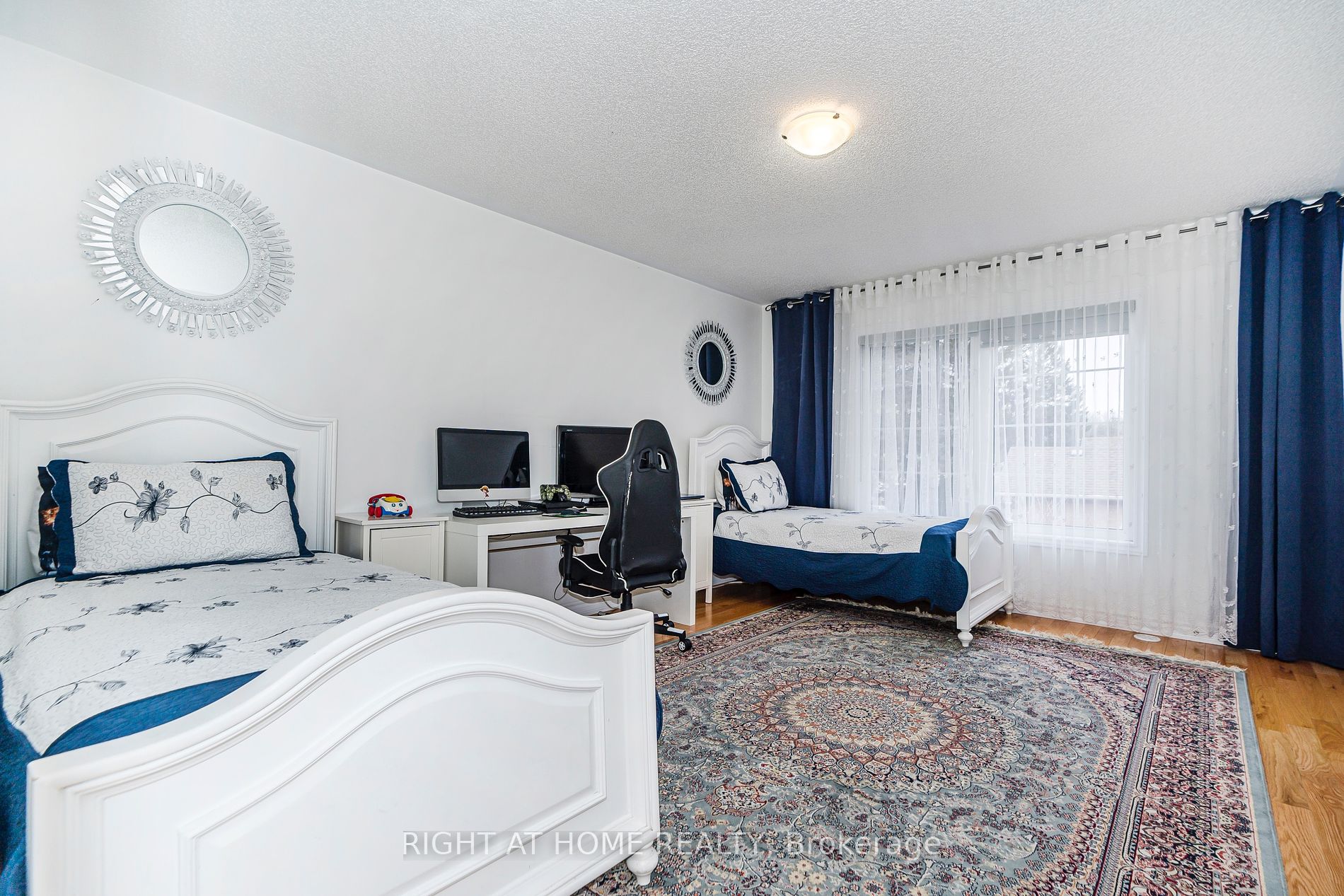 218 Appleton Crt