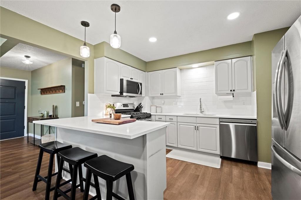 22420 W 73rd Terrace