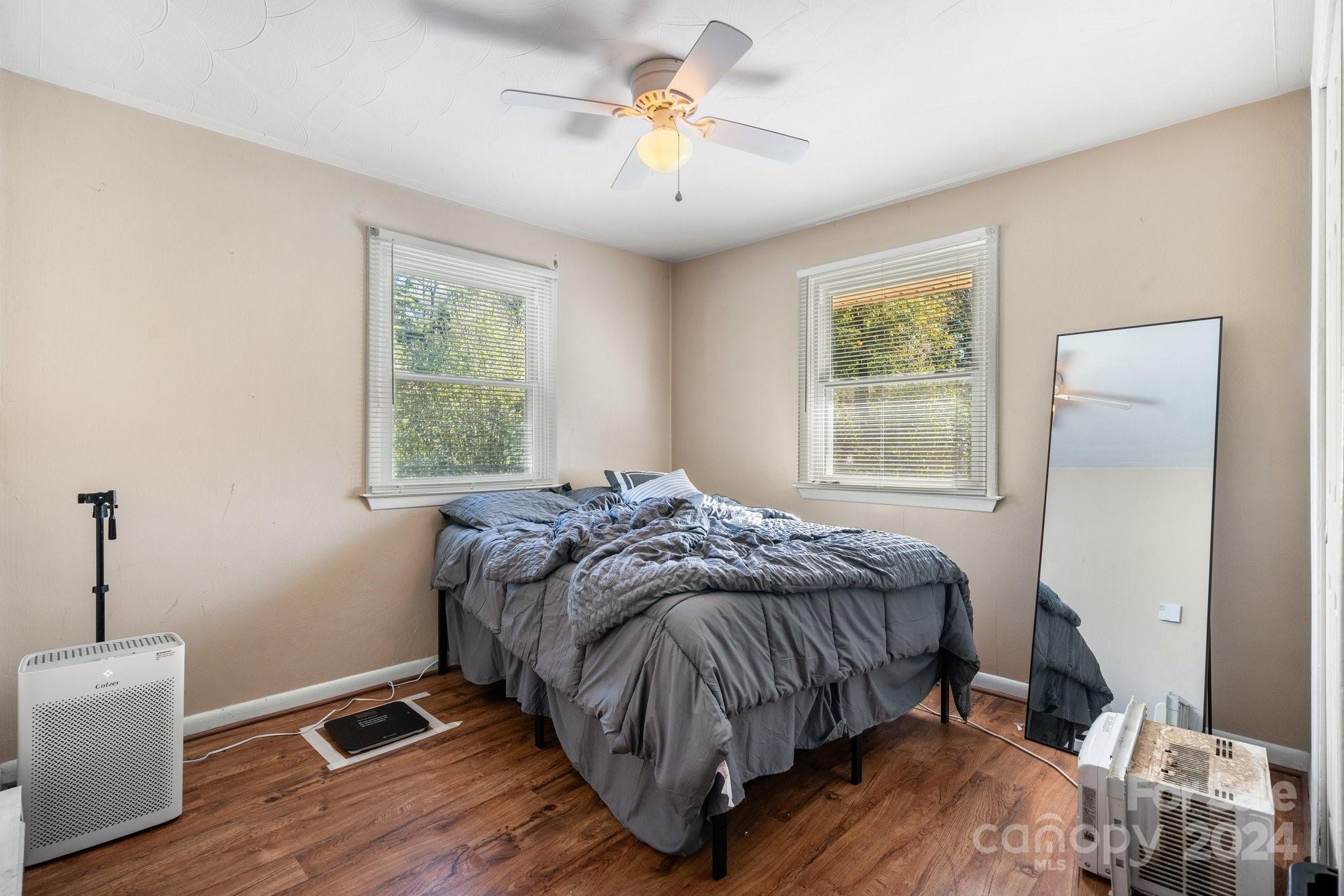 1816 & 1818 22nd Street NE