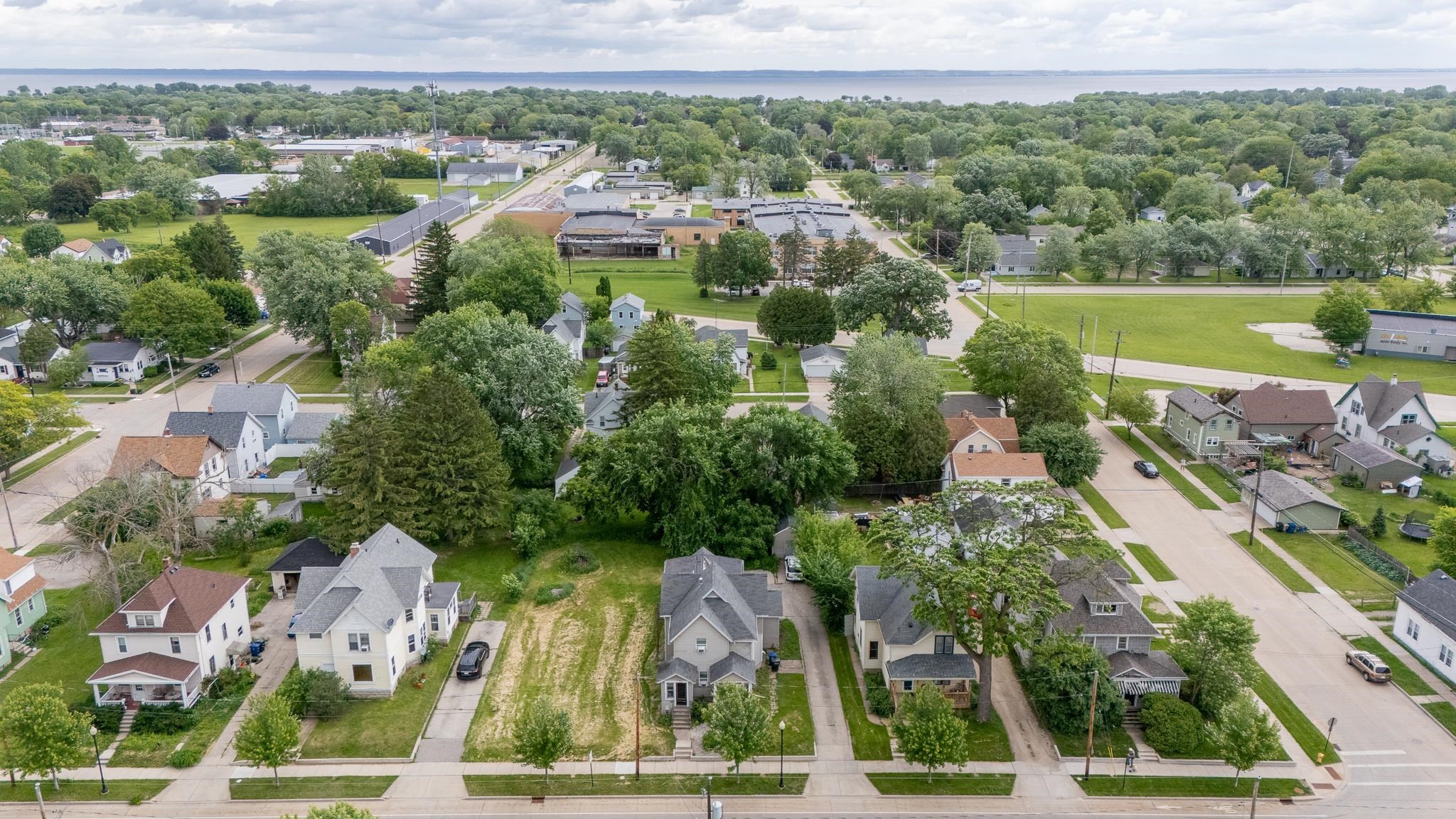 1414 N MAIN Street