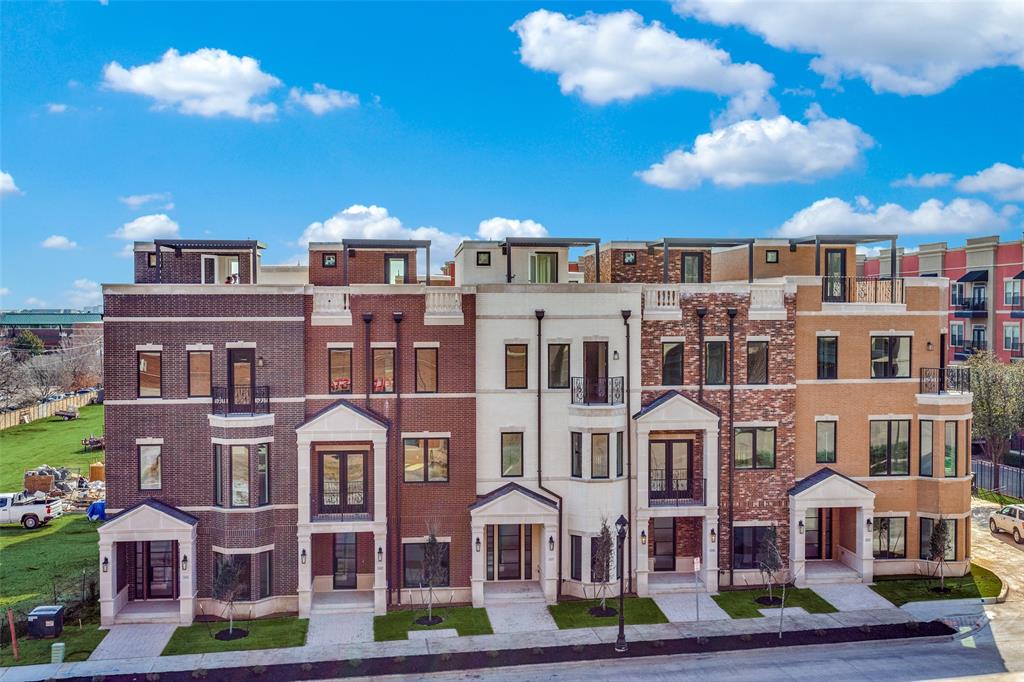 218 E Dallas Road 102, Grapevine, TX, 