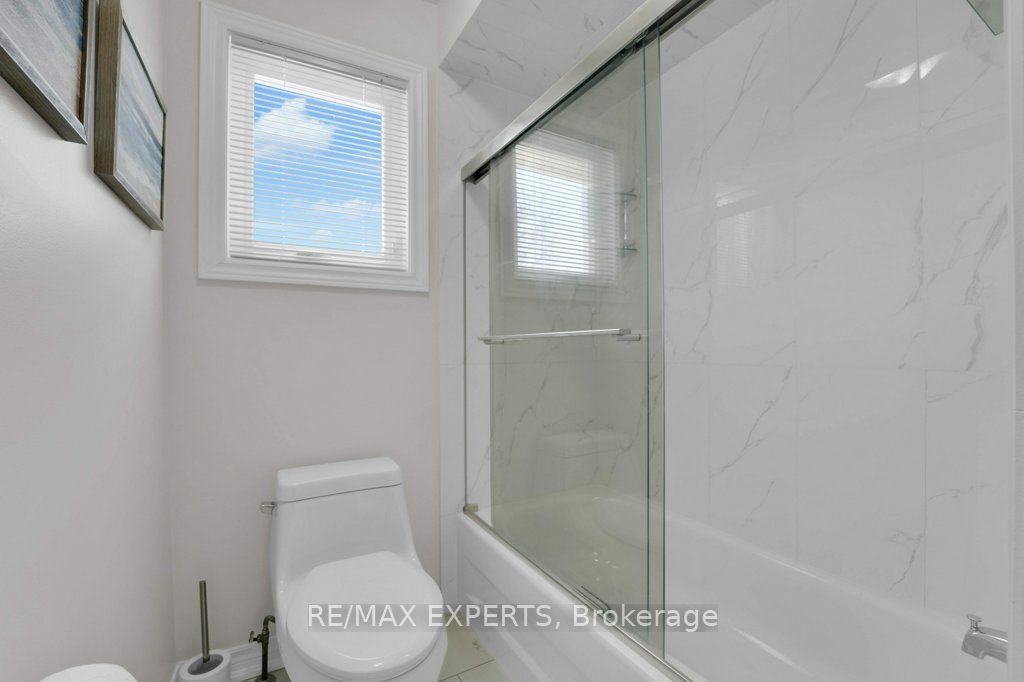 10 Esposito Dr