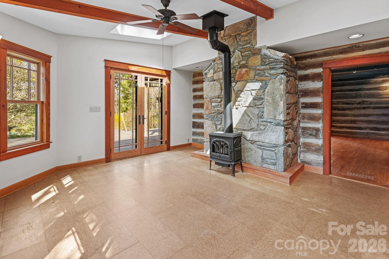 117 Woods View Trail