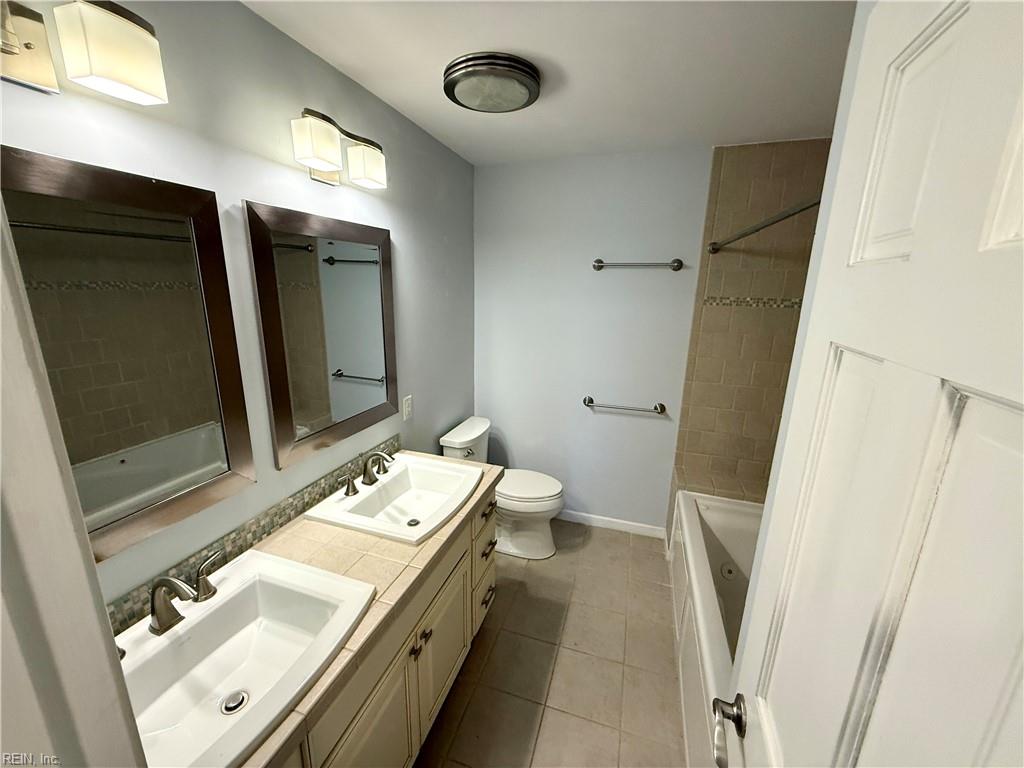 15 Carriage Hill Drive