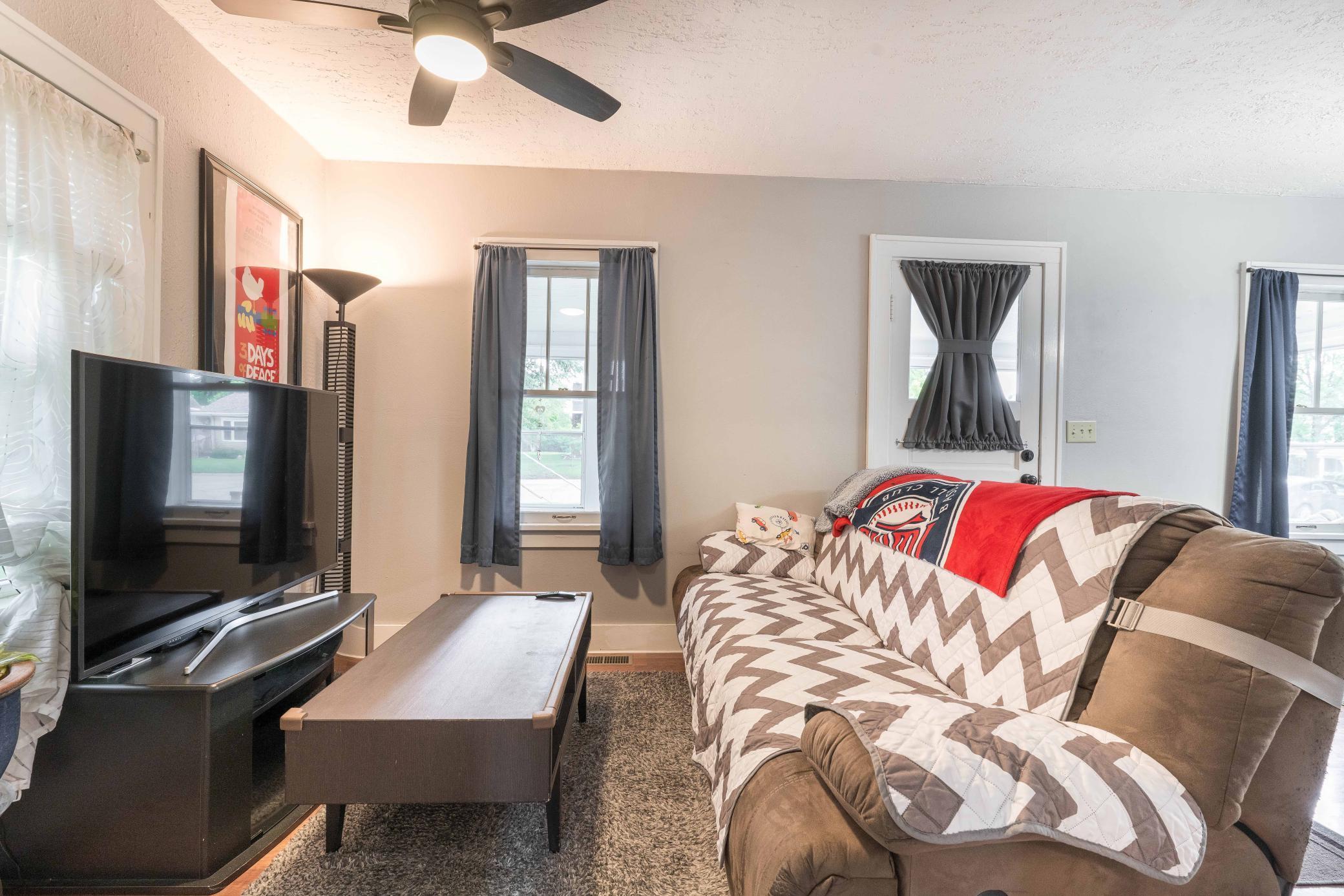 1121 N Cleveland Avenue