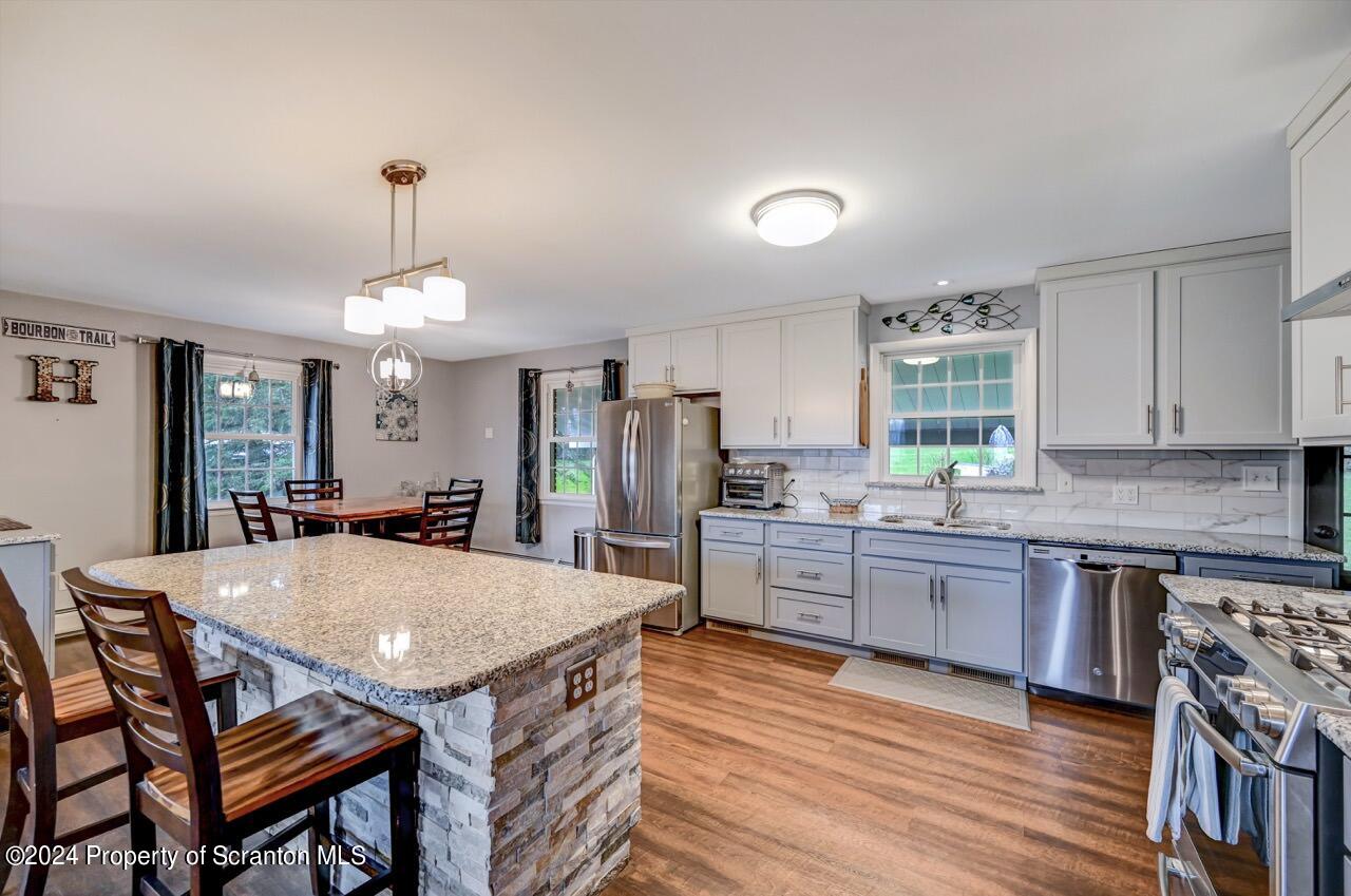 325 Schoolhouse Hill Road