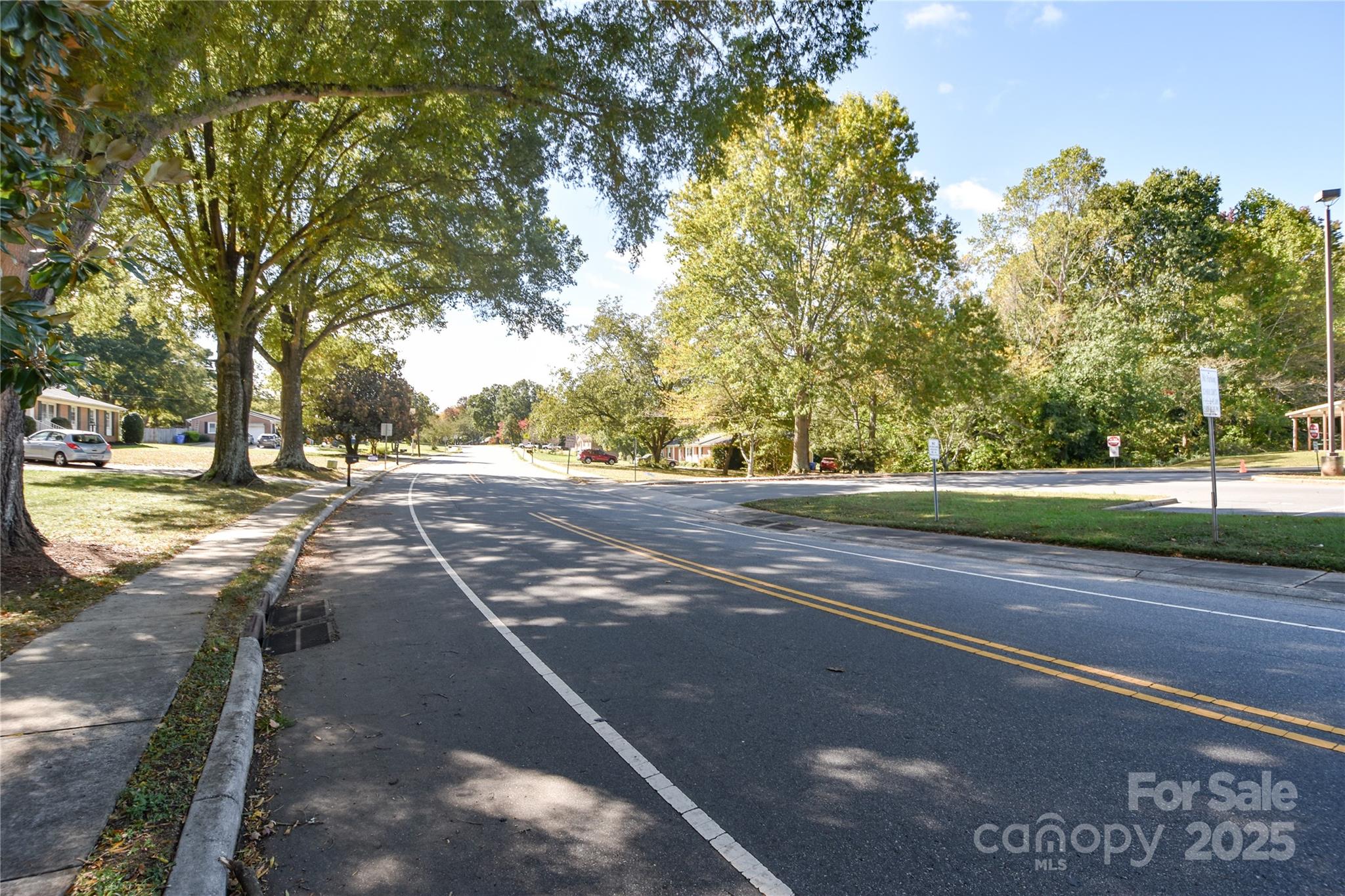 846 S Magnolia Street