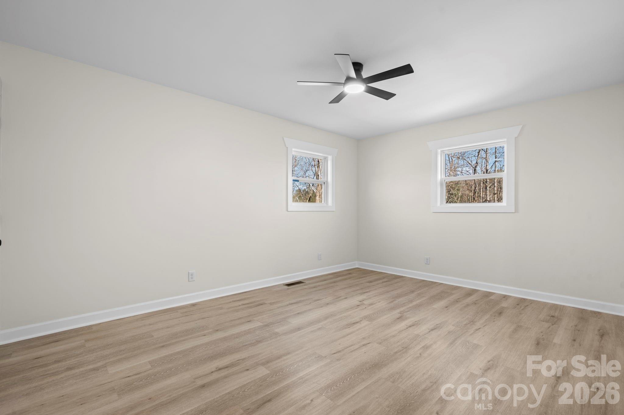 106 Royalwood Drive