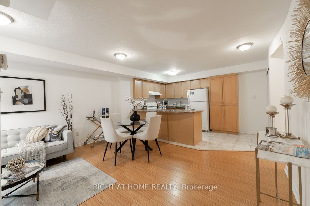310 John St 160