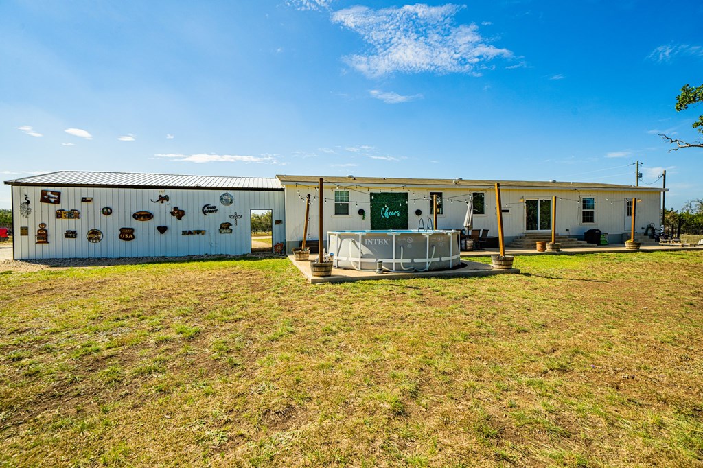 195 NW Crooked Creek Path