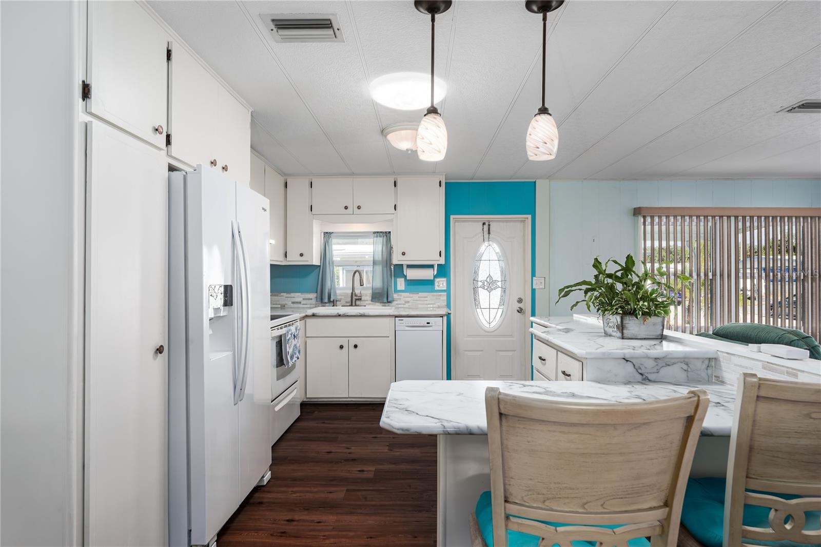 1003 45th Avenue Drive E