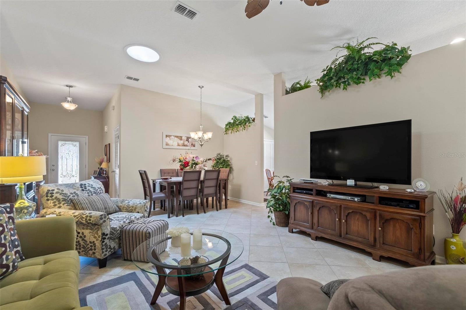 14 Arrowhead Drive