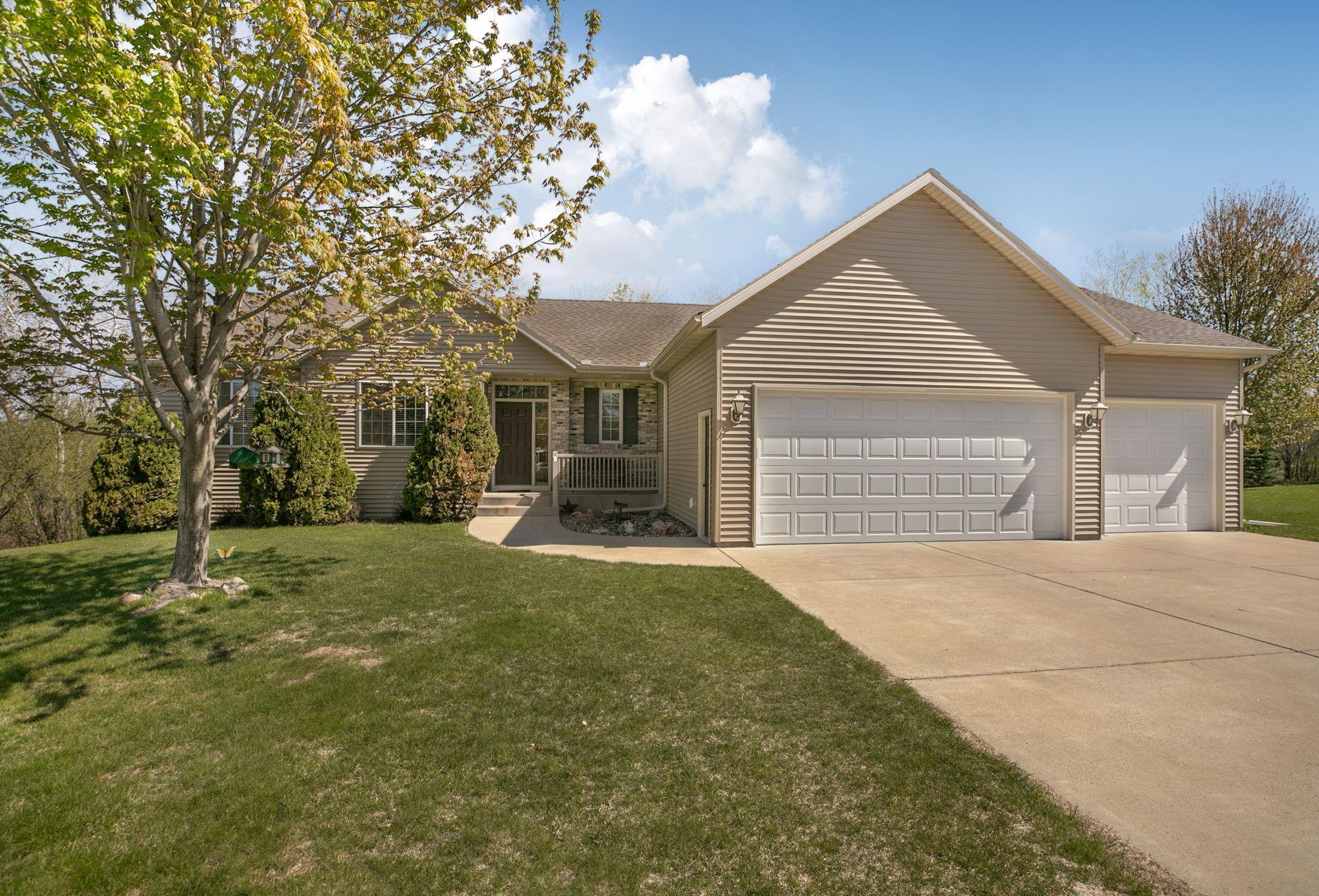 1835 Star Drive