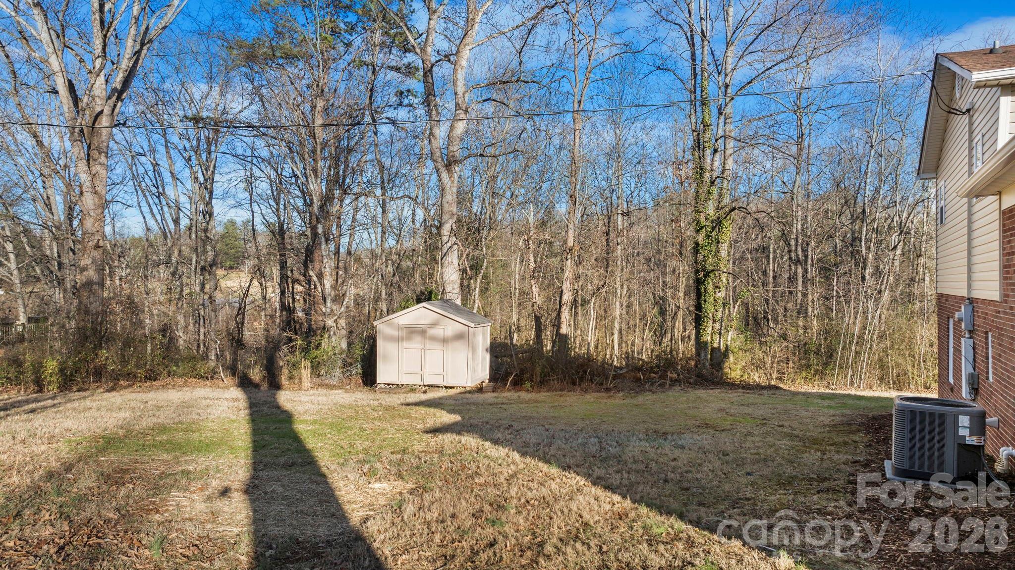 106 Royalwood Drive