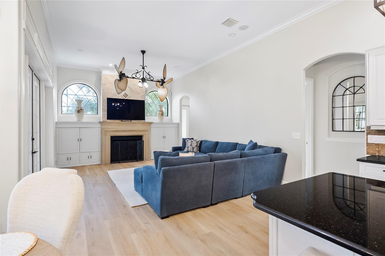 15 S Waterview Drive
