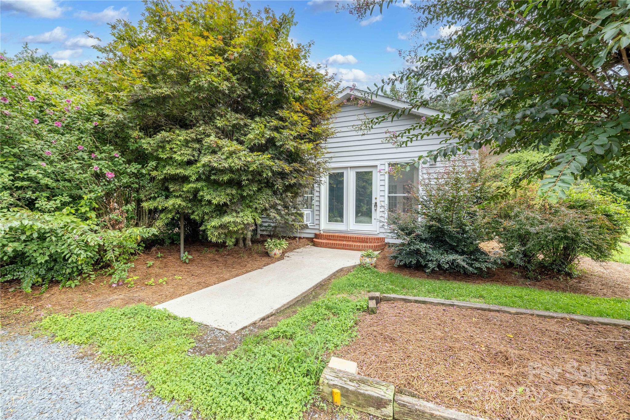 135 Robedo Road