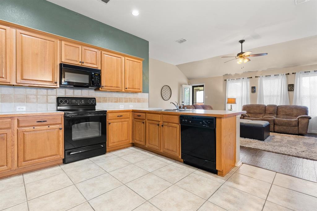 1252 Sweetwater Drive