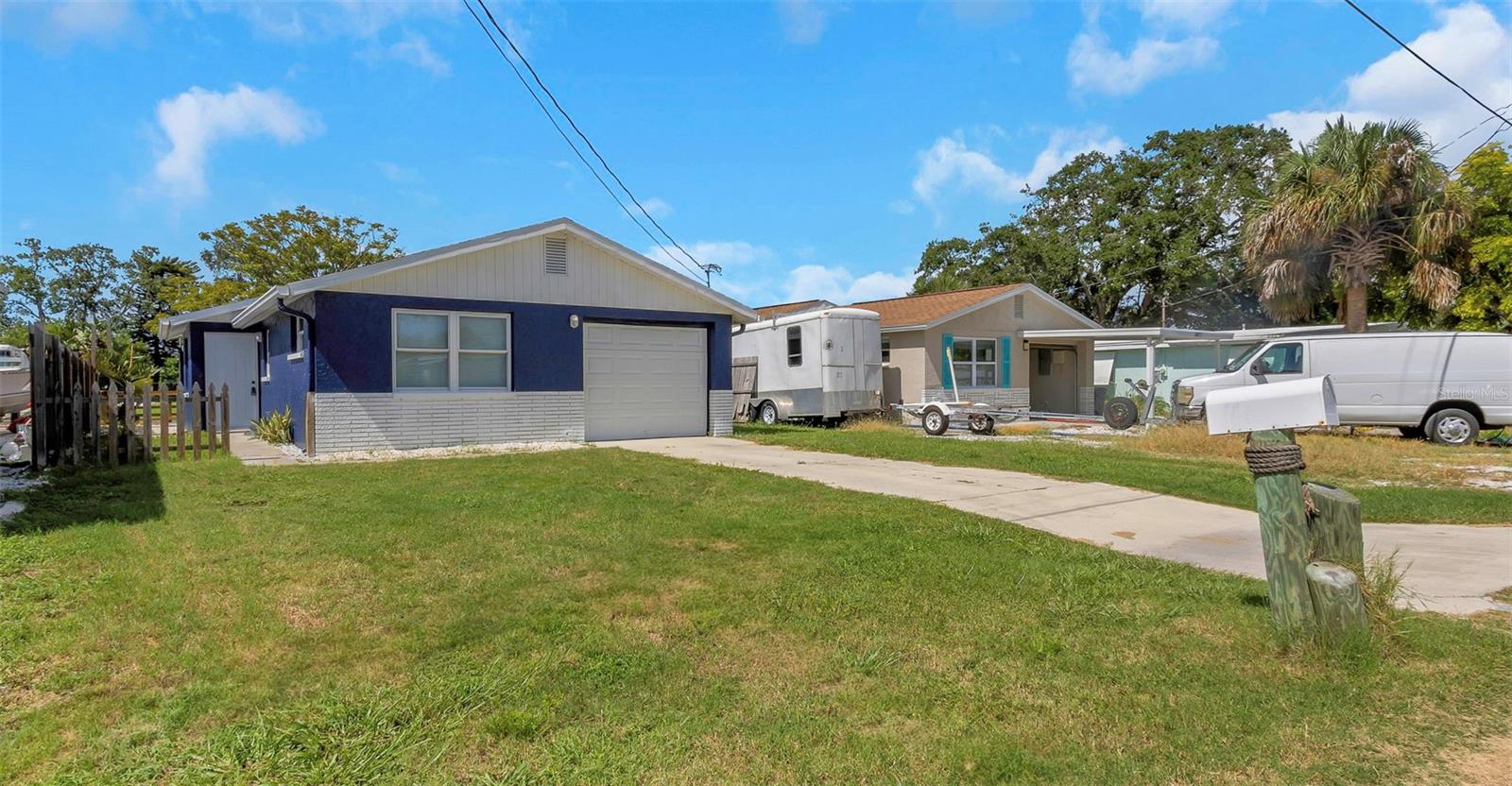 6819 Sanderling Lane