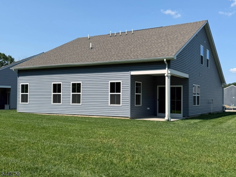40 Thomas Knoll Blvd — photo 4 of 30