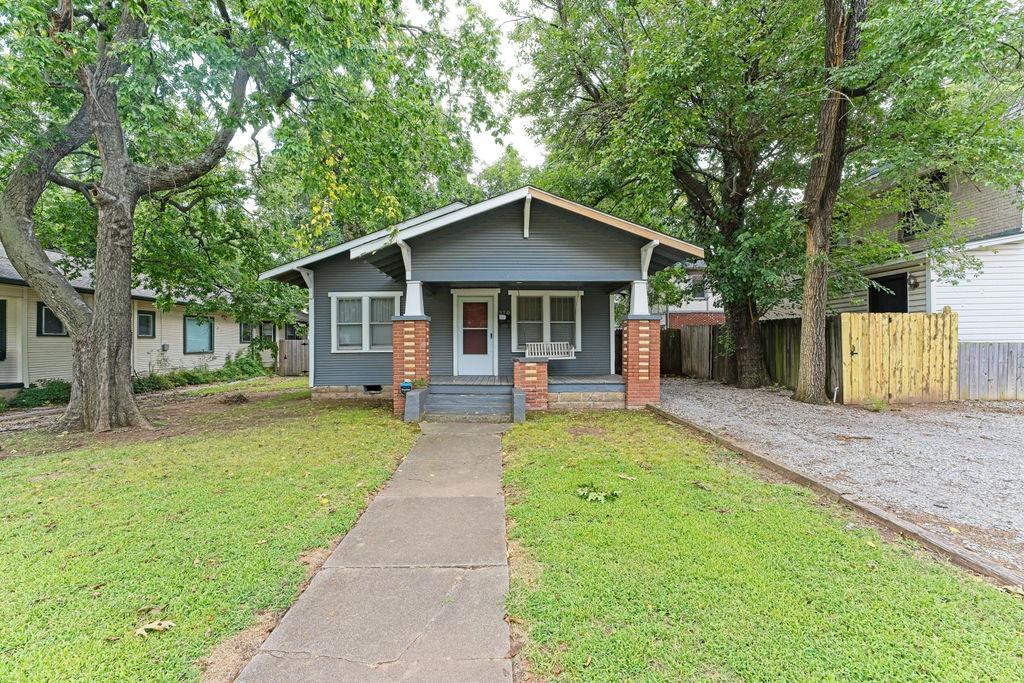 Location, Location, Location-Must be purchased with 603 S Crawford and 607-609 S Crawford for $1,300,000. Will not separate but the 3 individual properties qualify for conforming, conventional, loans.310 and 310.5 Castro has a main residence with an Auxiliary Dwelling Unit (ADU).  The main home is 3 bedrooms and one bathroom.  It has hardwood floors, quartz/granite countertops, gas range, great updates, and central heat and air. The ADU has one bedroom and one bathroom with washer/dryer.  This unit has been completely redone with great fixtures and amenities. Both front and back house are rented through 5-24-27 for a total of $2800 per month.  Seven tenths of a mile to Sarkey's Energy Center/OU and less than half a mile to  Victoria's Pasta Shop in downtown Norman.