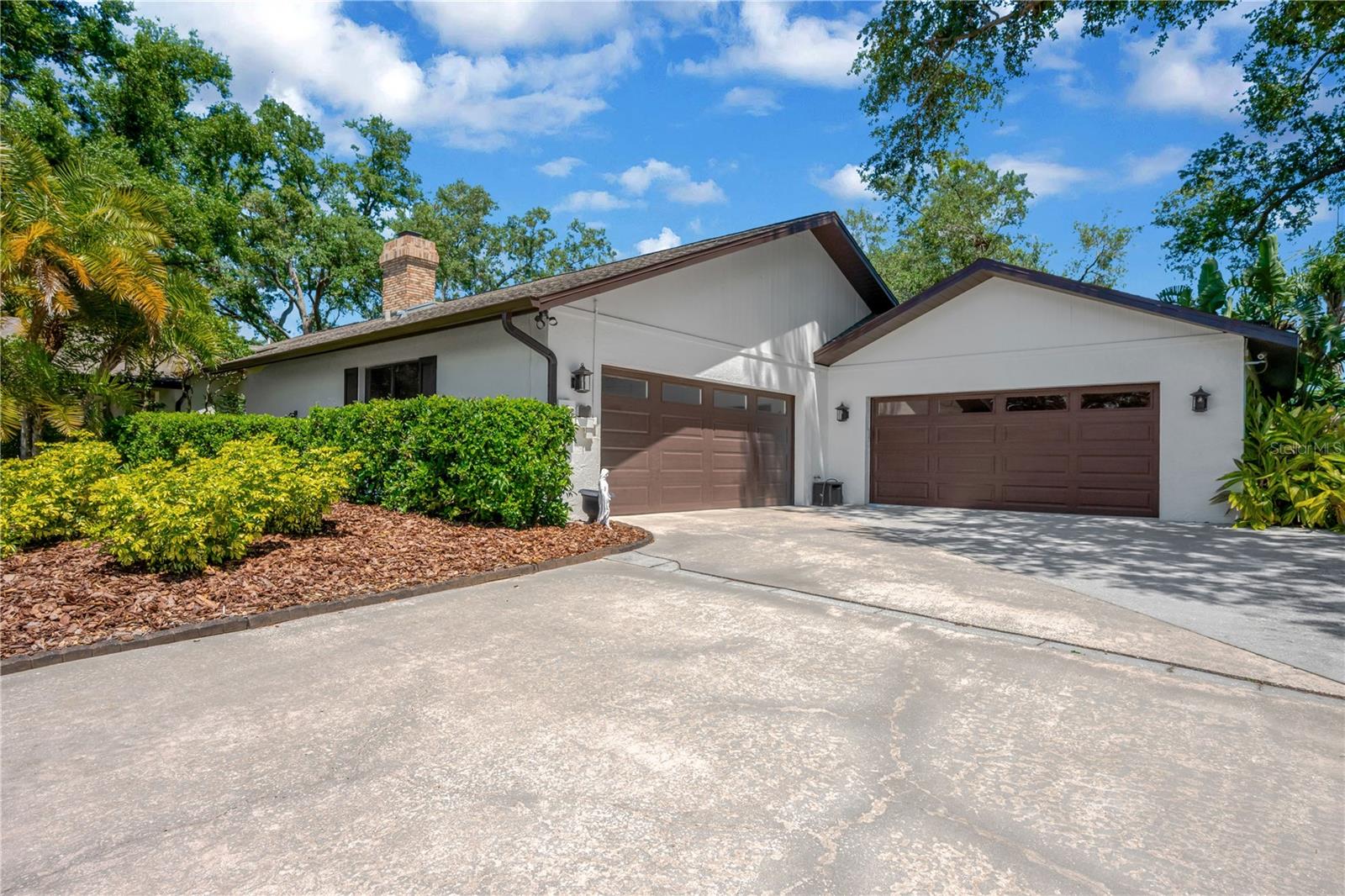 1007 Morfield Lane