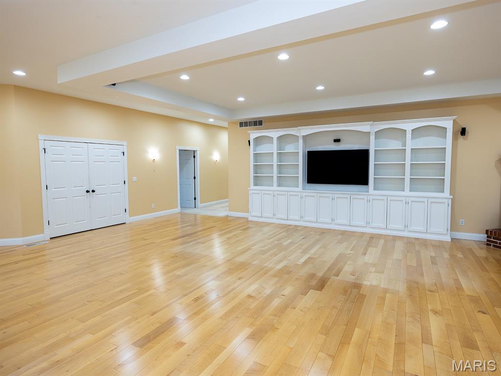 171 Rolling Meadows