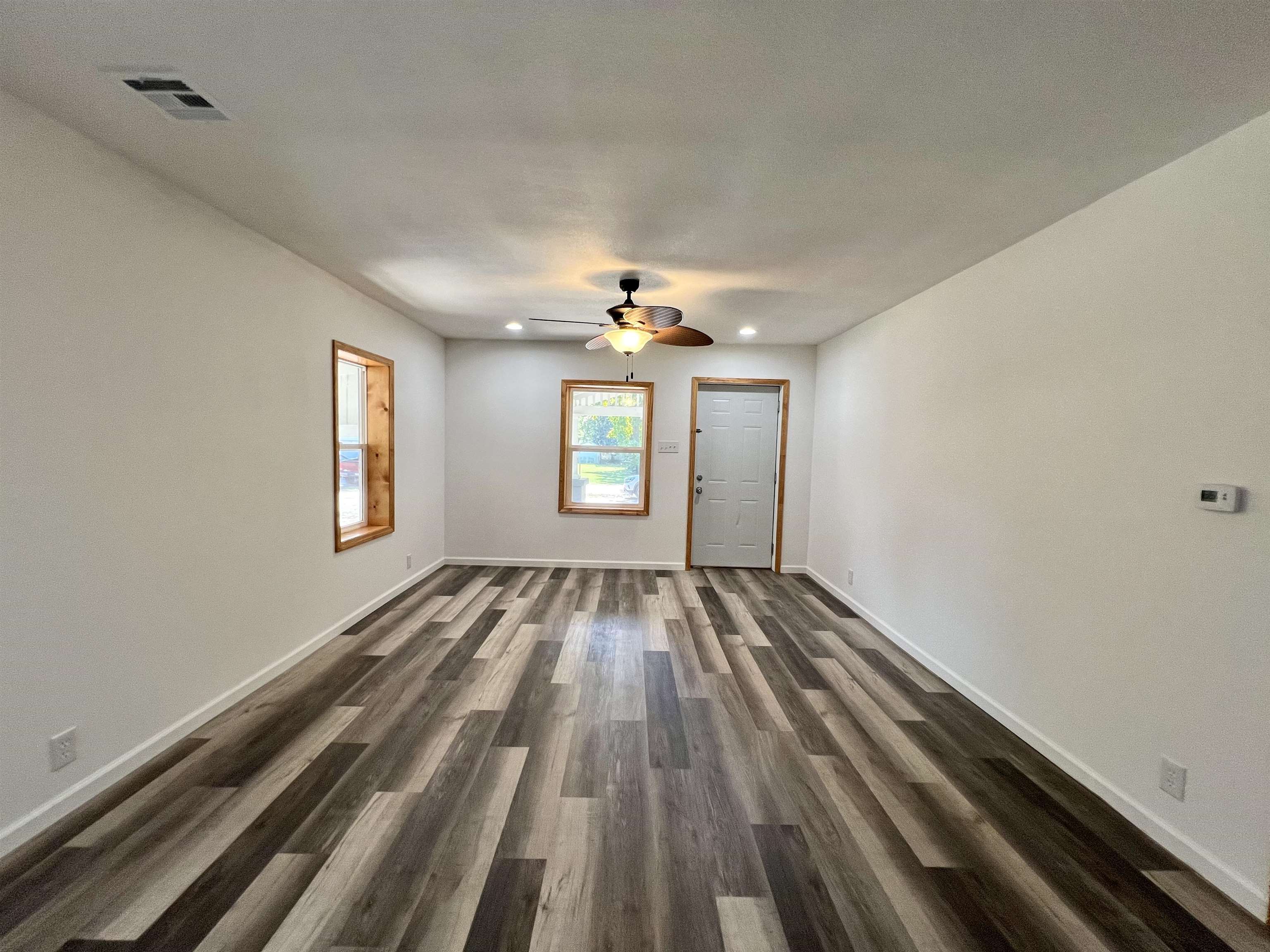 210 E Quincy