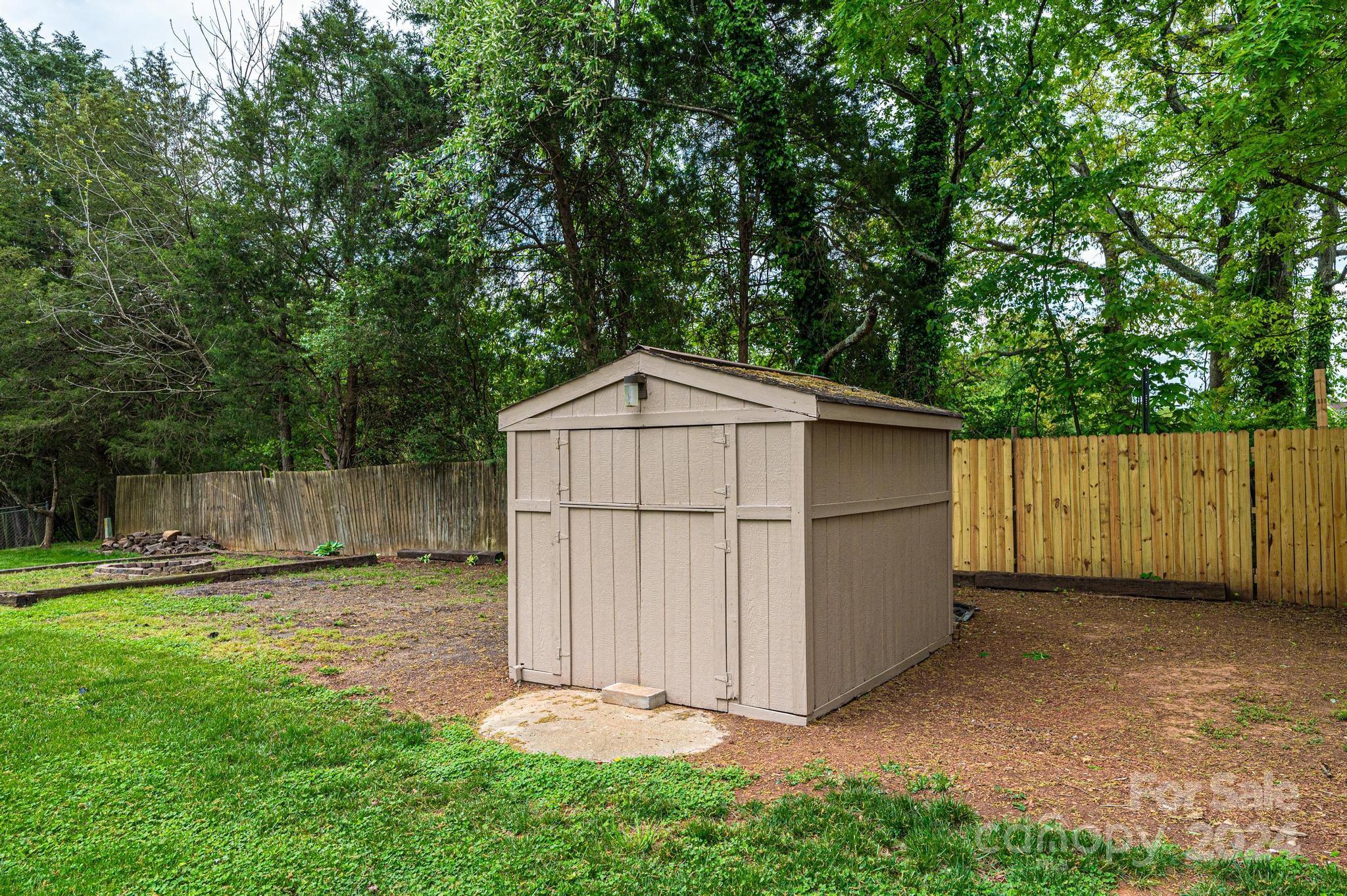 1661 Tanglewood Drive