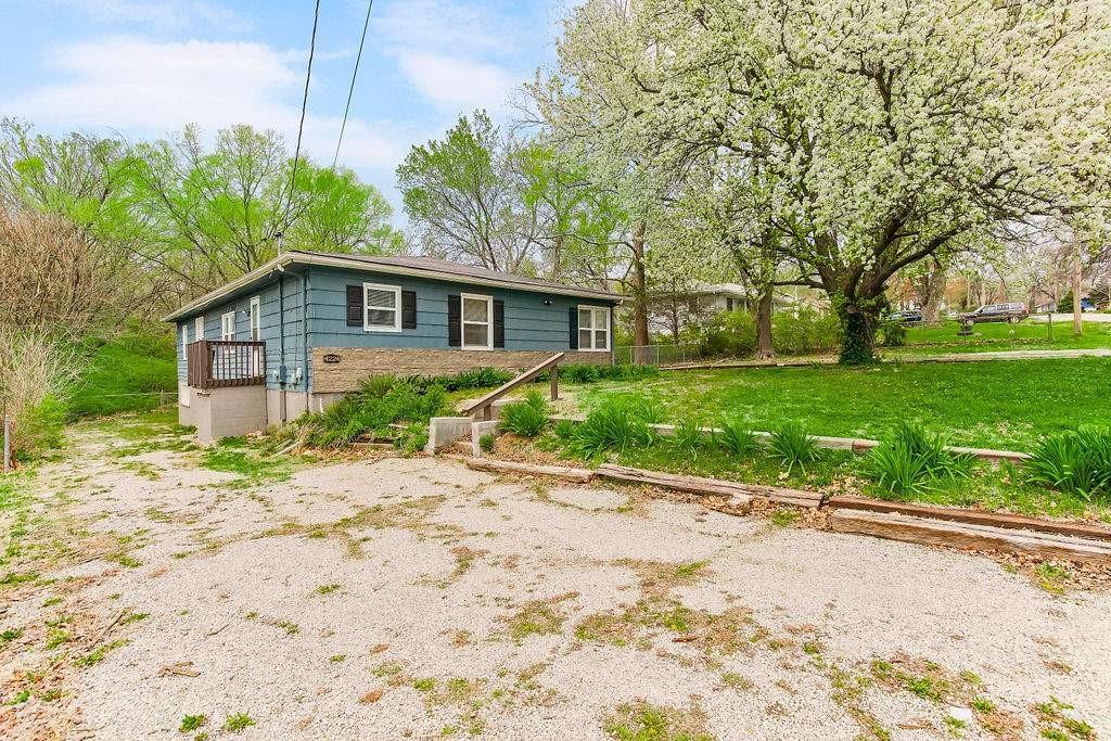 4224 Hawthorne Avenue