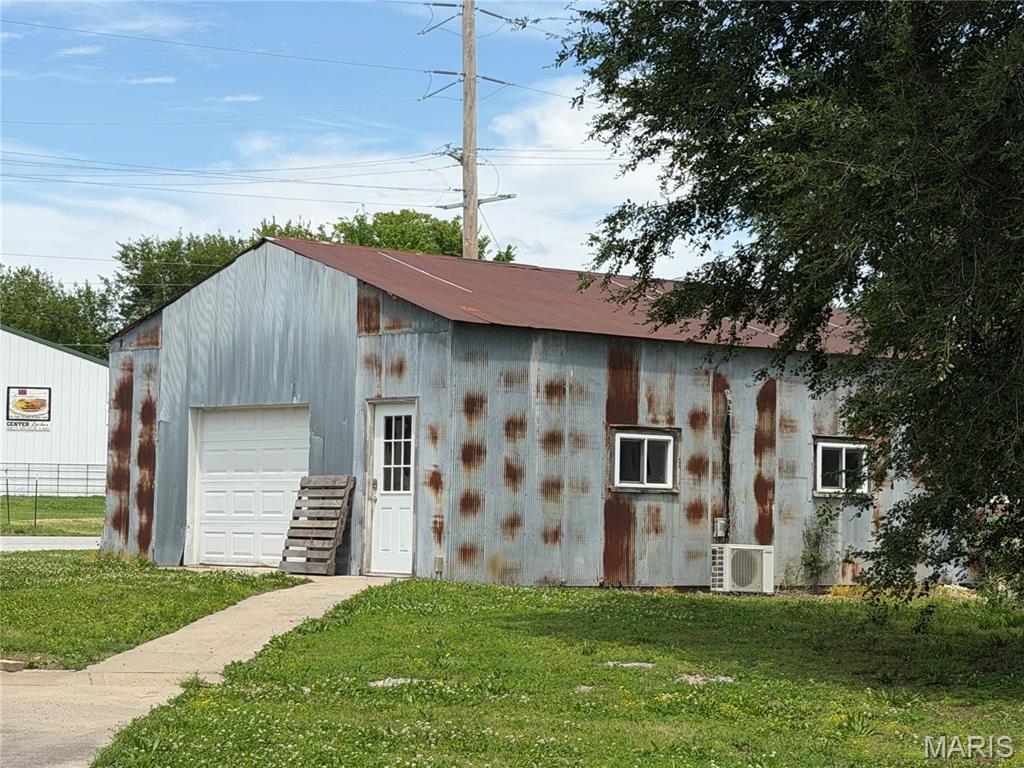 105 E Lamb Street