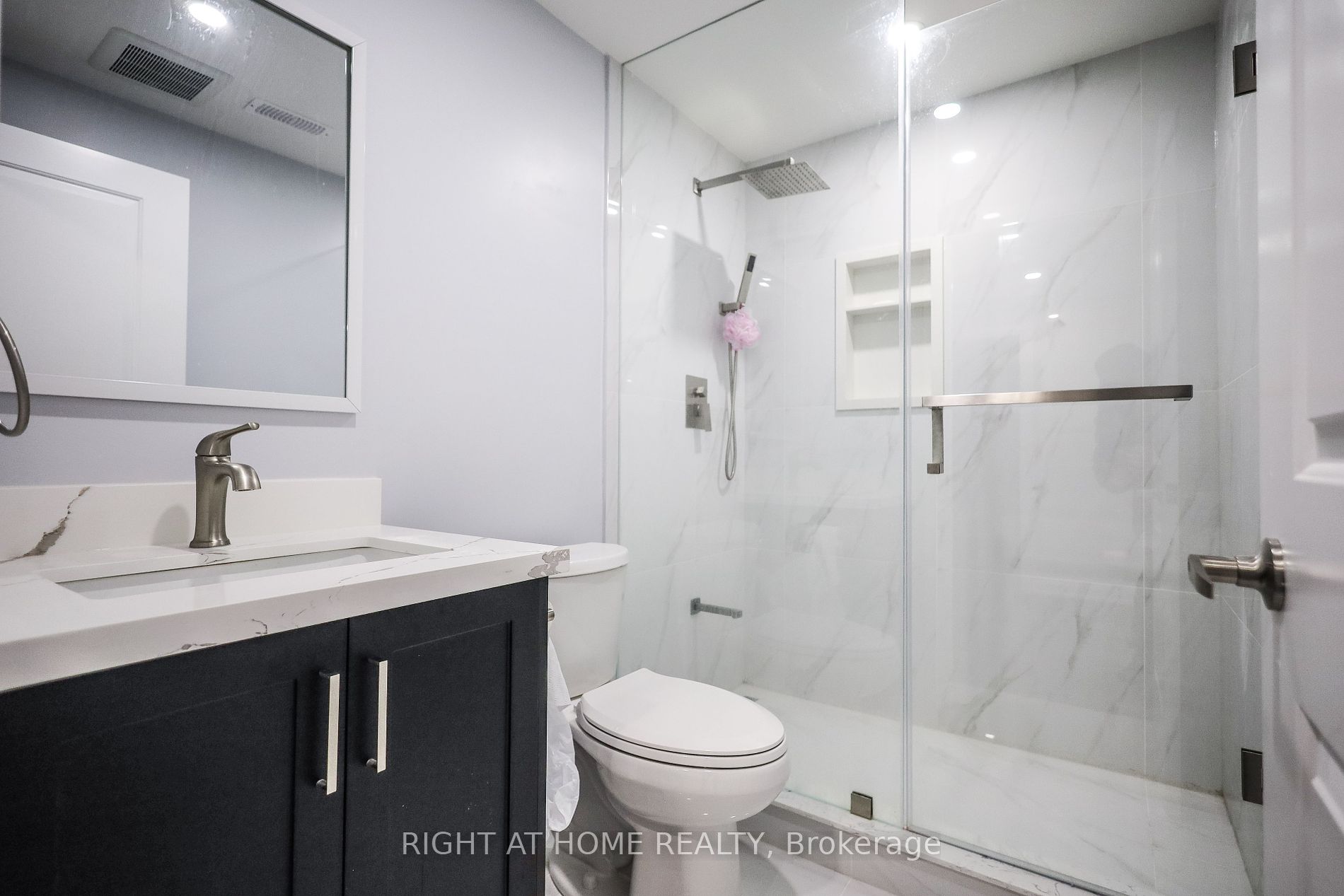 491 Melville Ave Bsmt