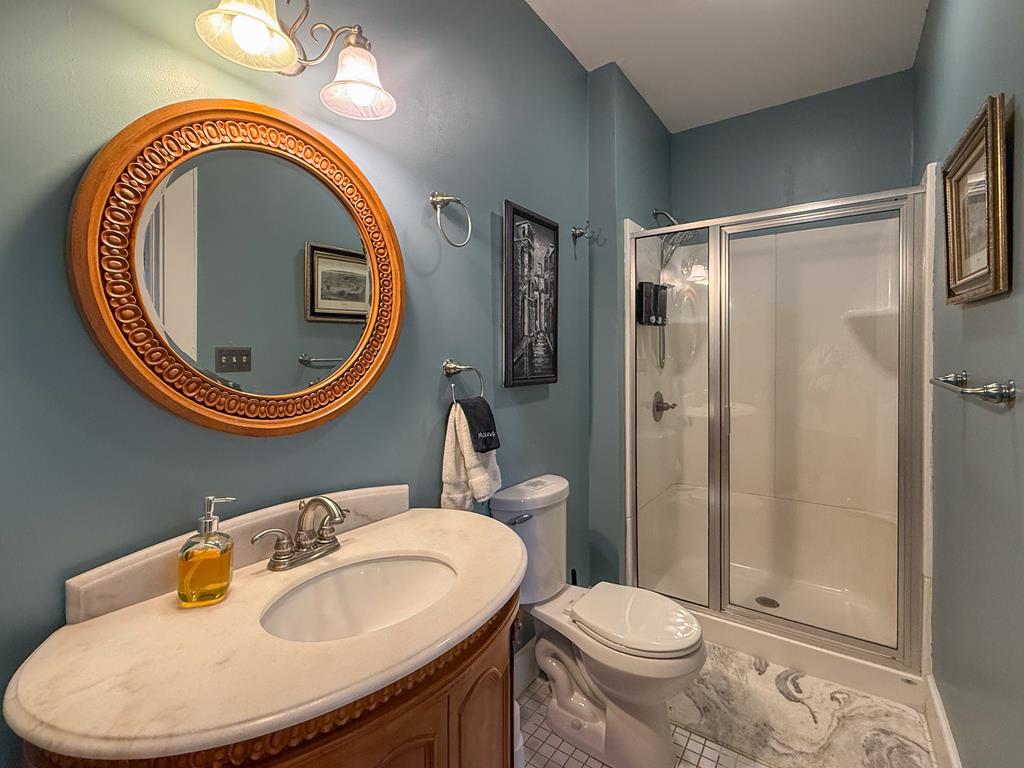 212 Bay Ave 9A