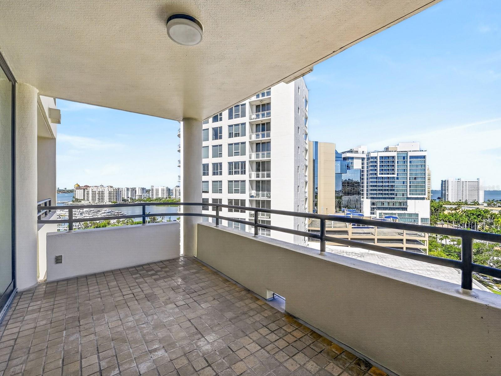 1255 N Gulfstream Avenue 1101