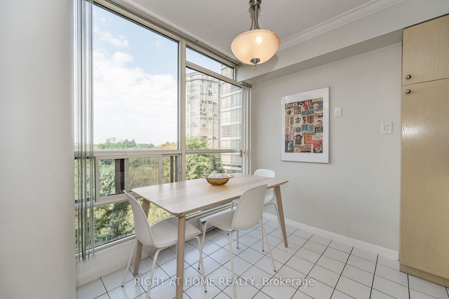 45 Kingsbridge Garden Circ 503