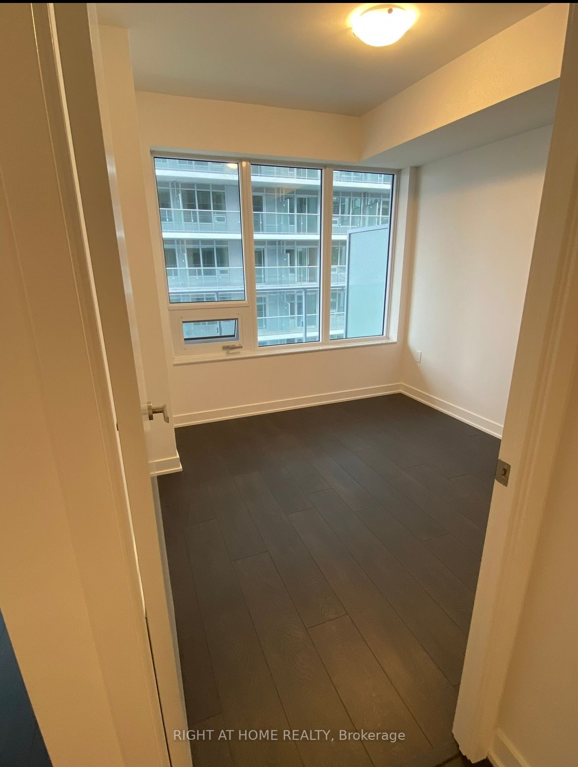 99 Broadway Ave 906 Nt