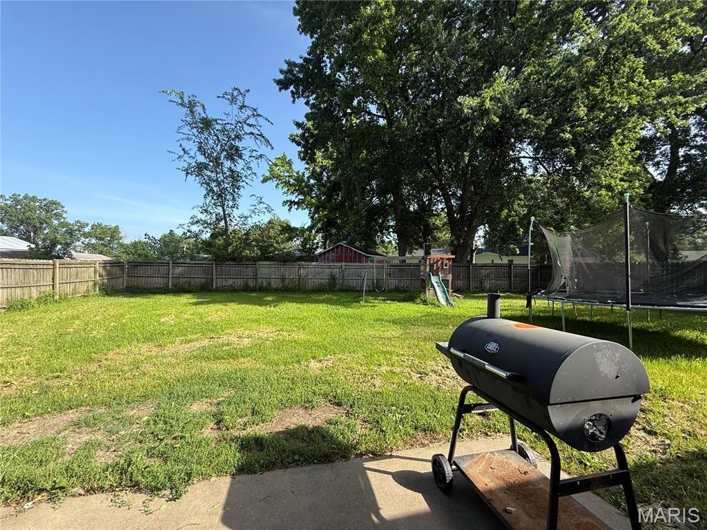 225 E 7th Street
