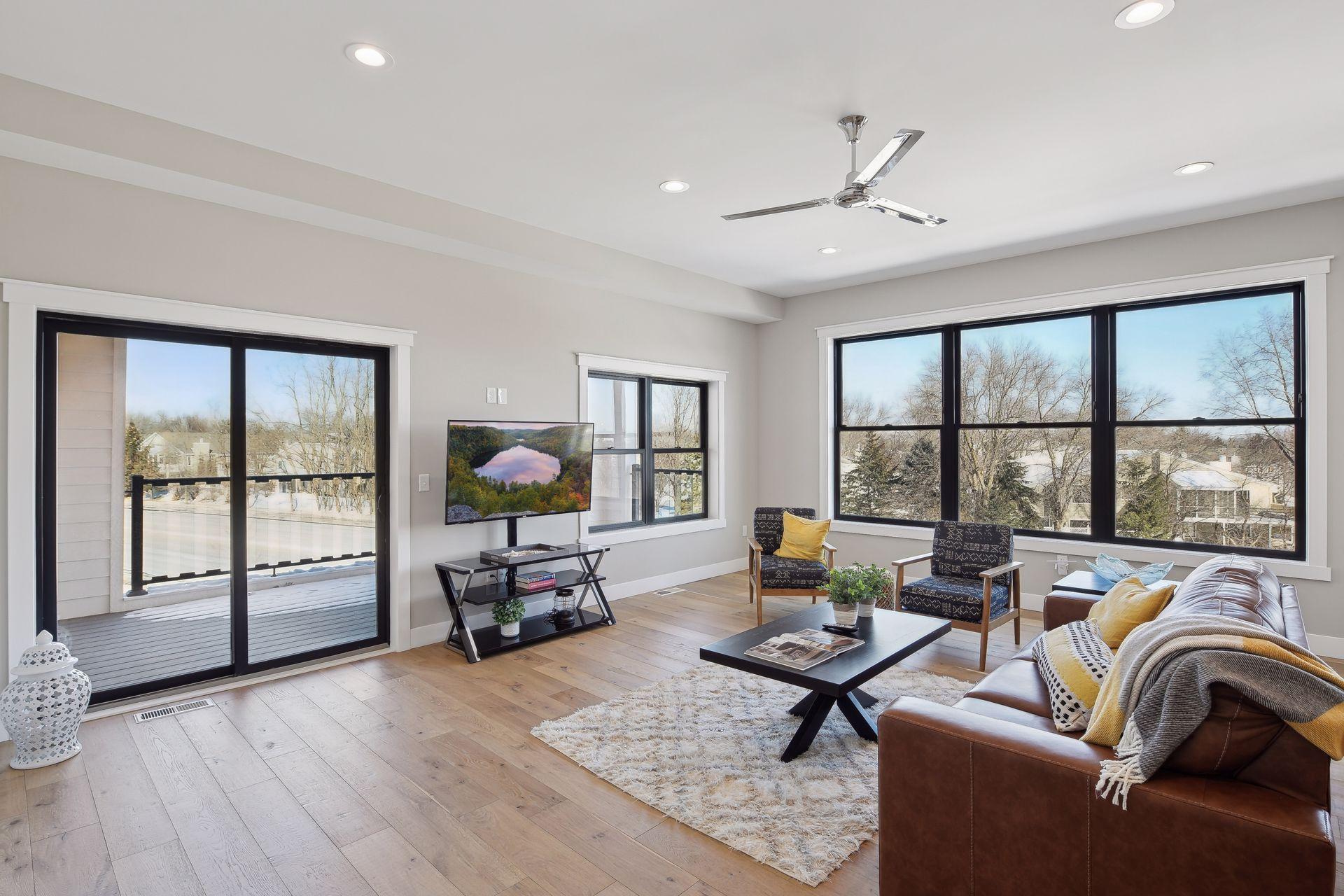 5734 Shady Oak Road S 12